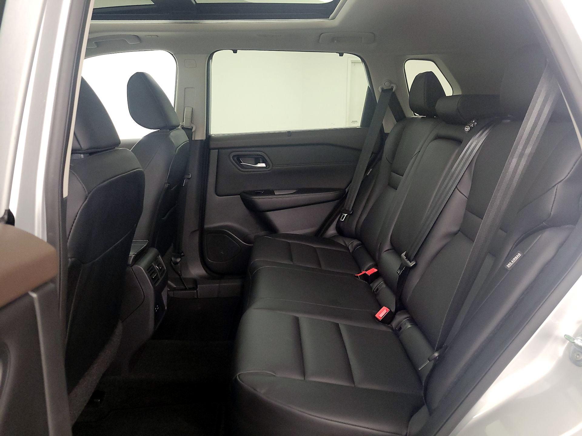 Thumbnail: 2023 Nissan Rogue - 20