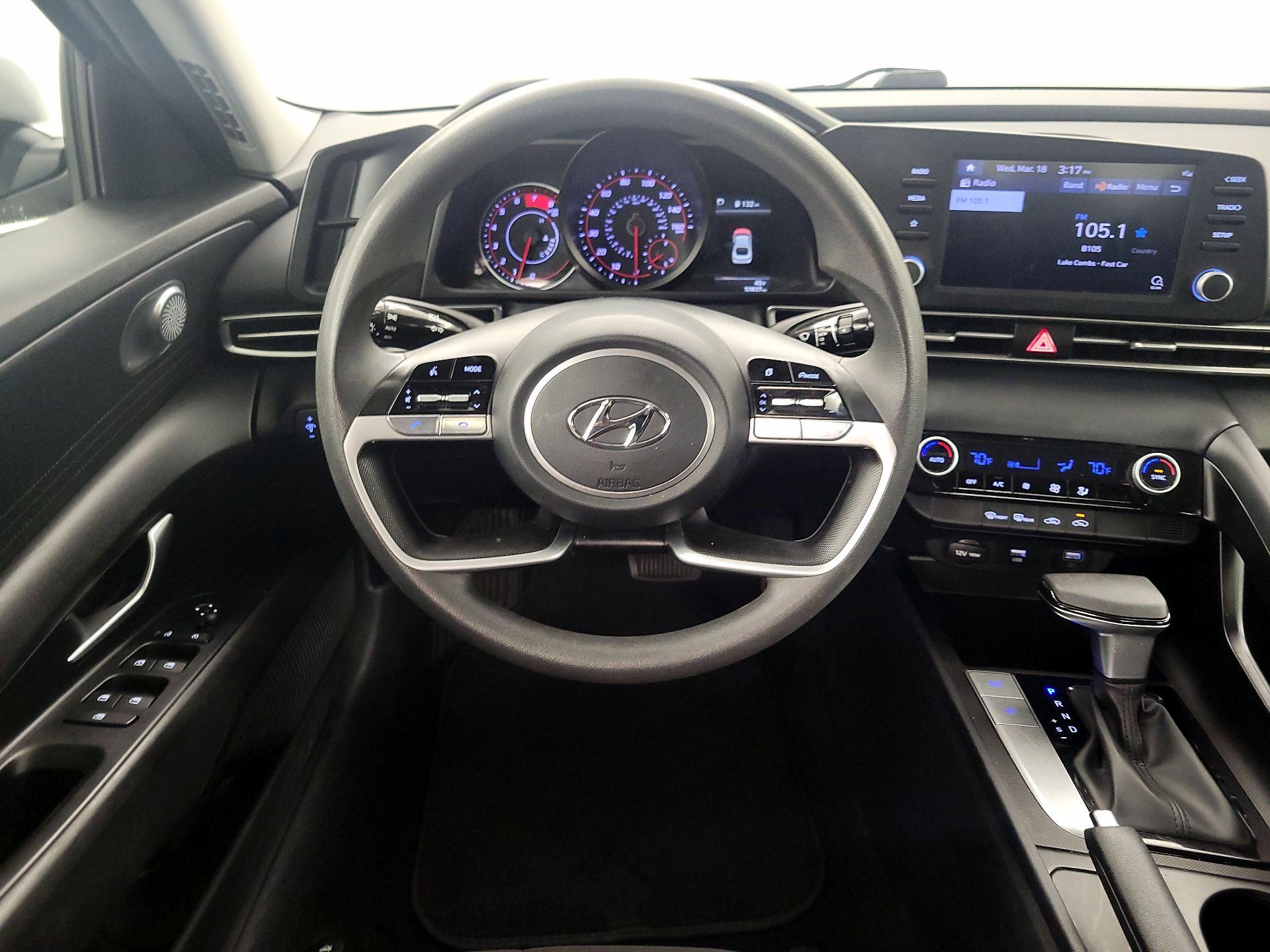 Thumbnail: 2023 Hyundai Elantra - 10