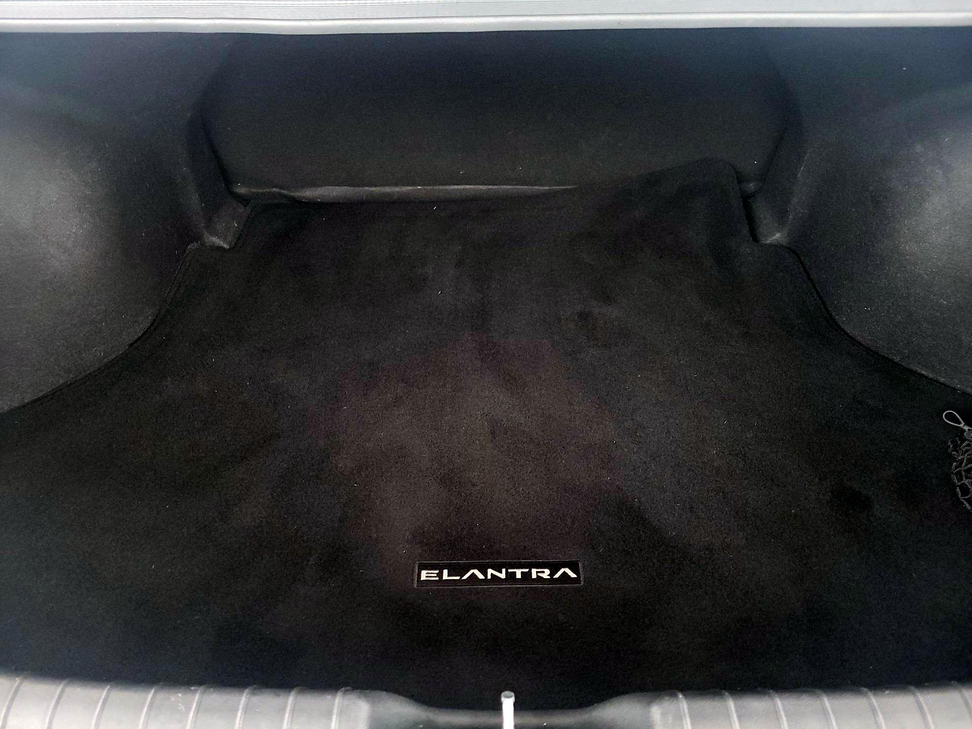 Thumbnail: 2023 Hyundai Elantra - 20