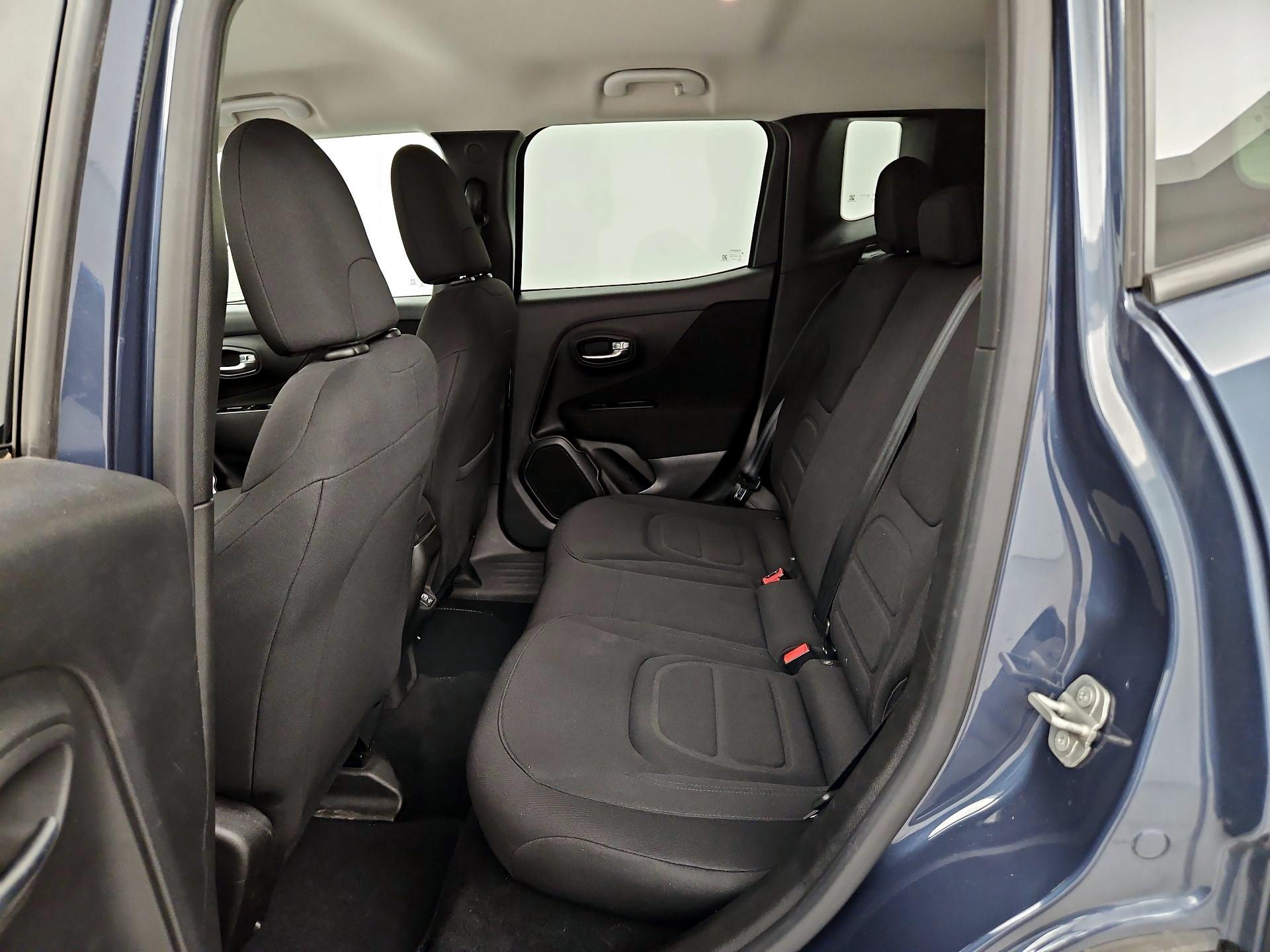 Thumbnail: 2021 Jeep Renegade - 19