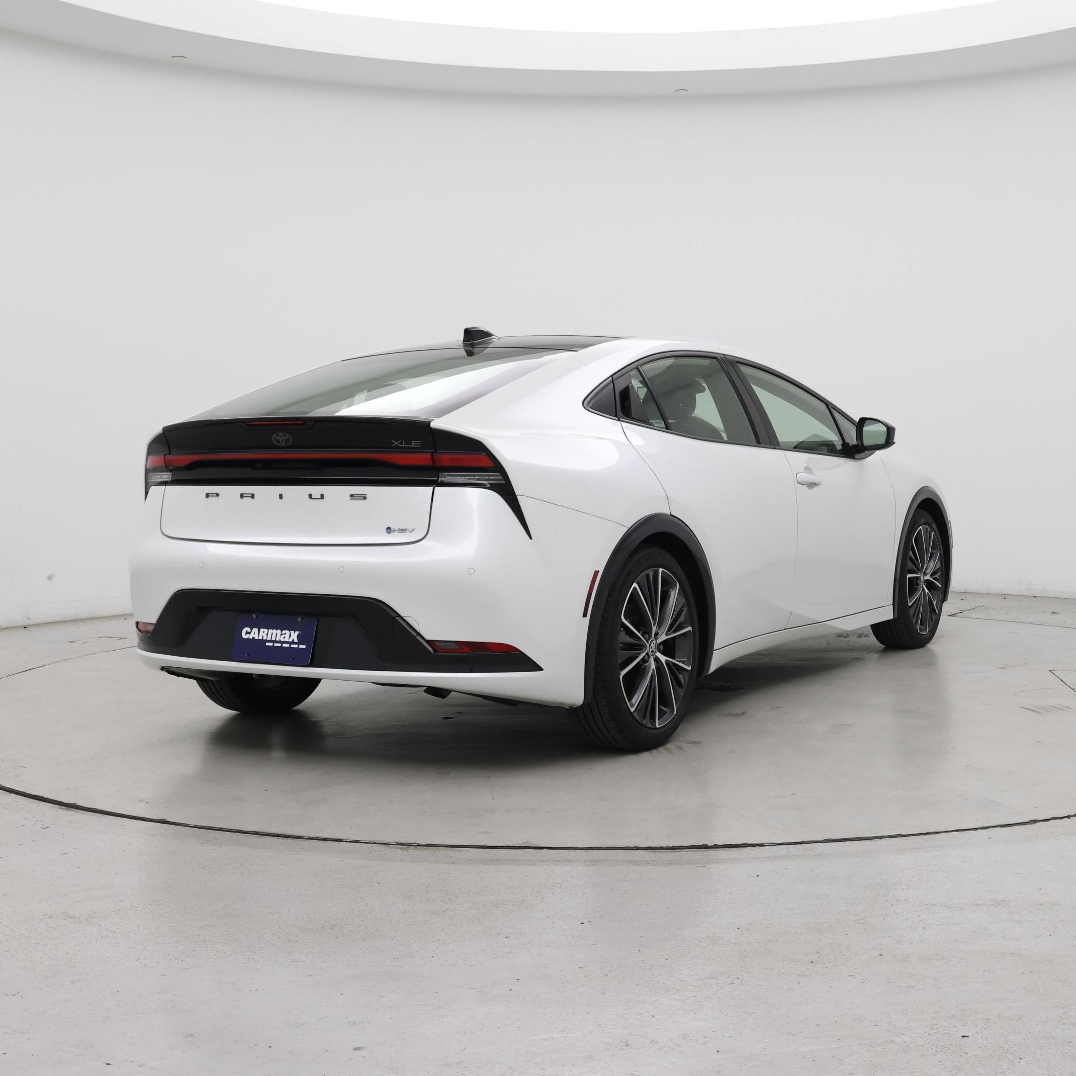 Thumbnail: 2024 Toyota Prius - 8