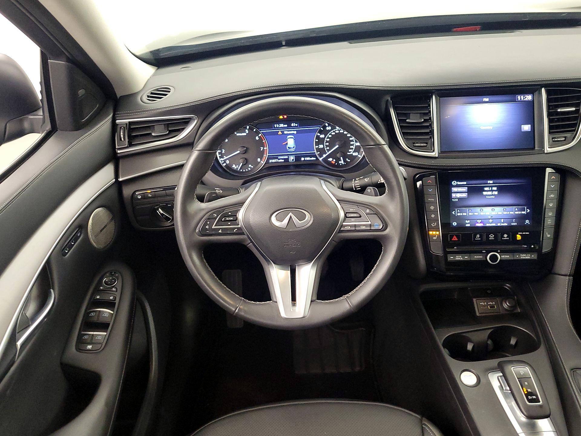 Thumbnail: 2023 INFINITI QX50 - 10