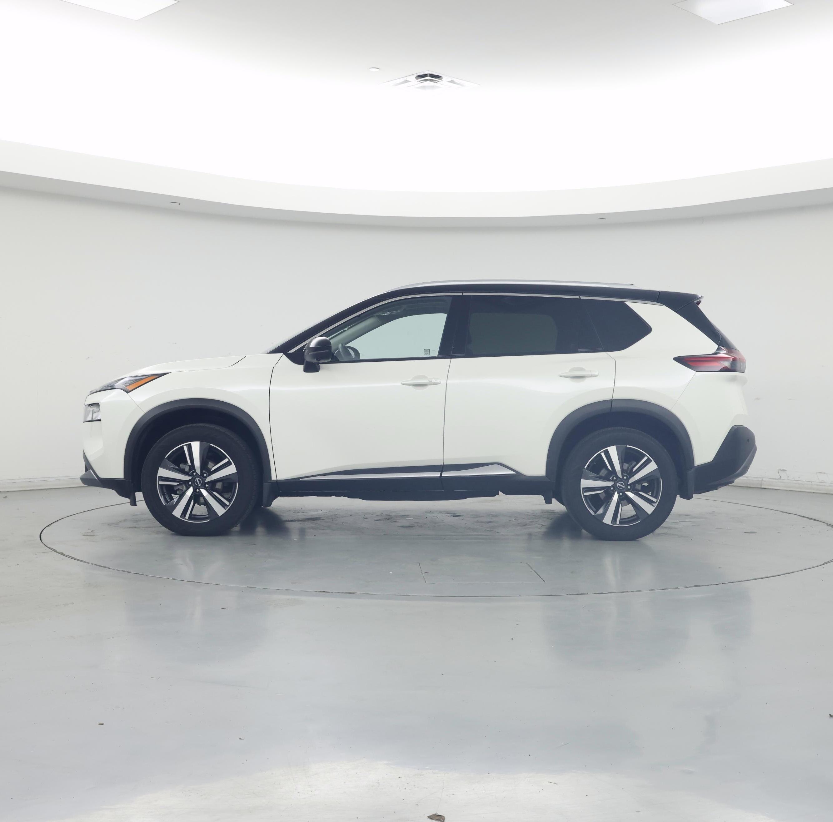 Thumbnail: 2023 Nissan Rogue - 3