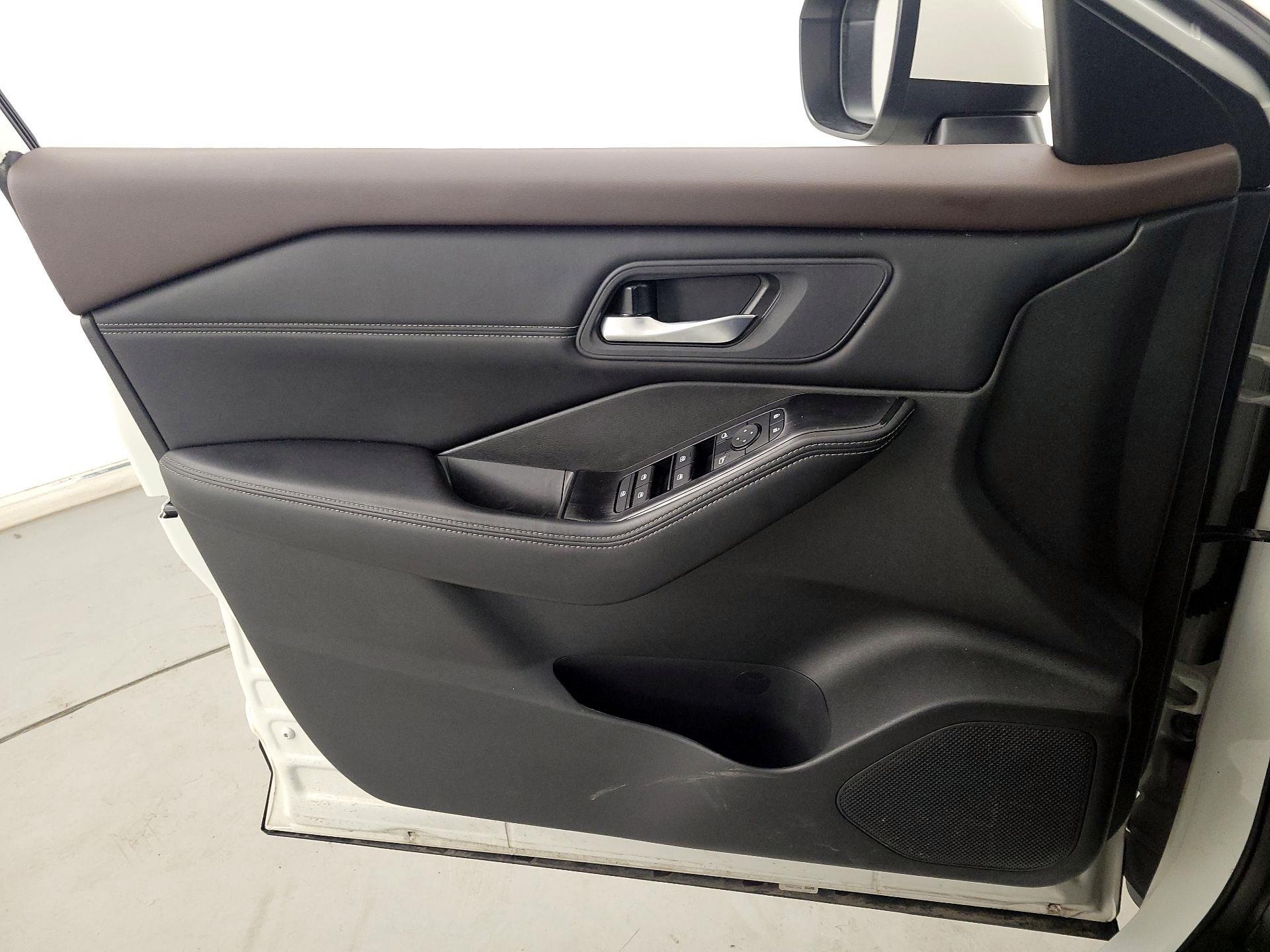 Thumbnail: 2023 Nissan Rogue - 12