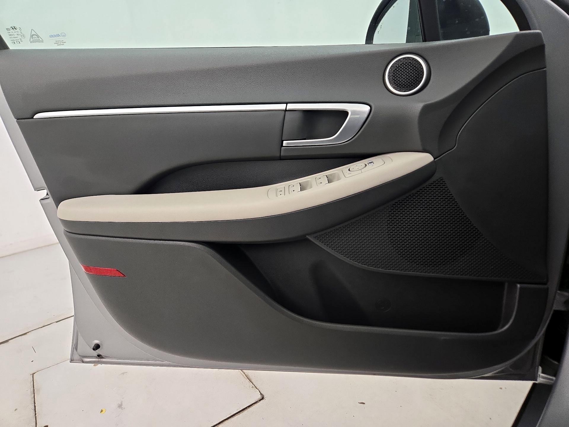 Thumbnail: 2023 Hyundai Sonata - 12