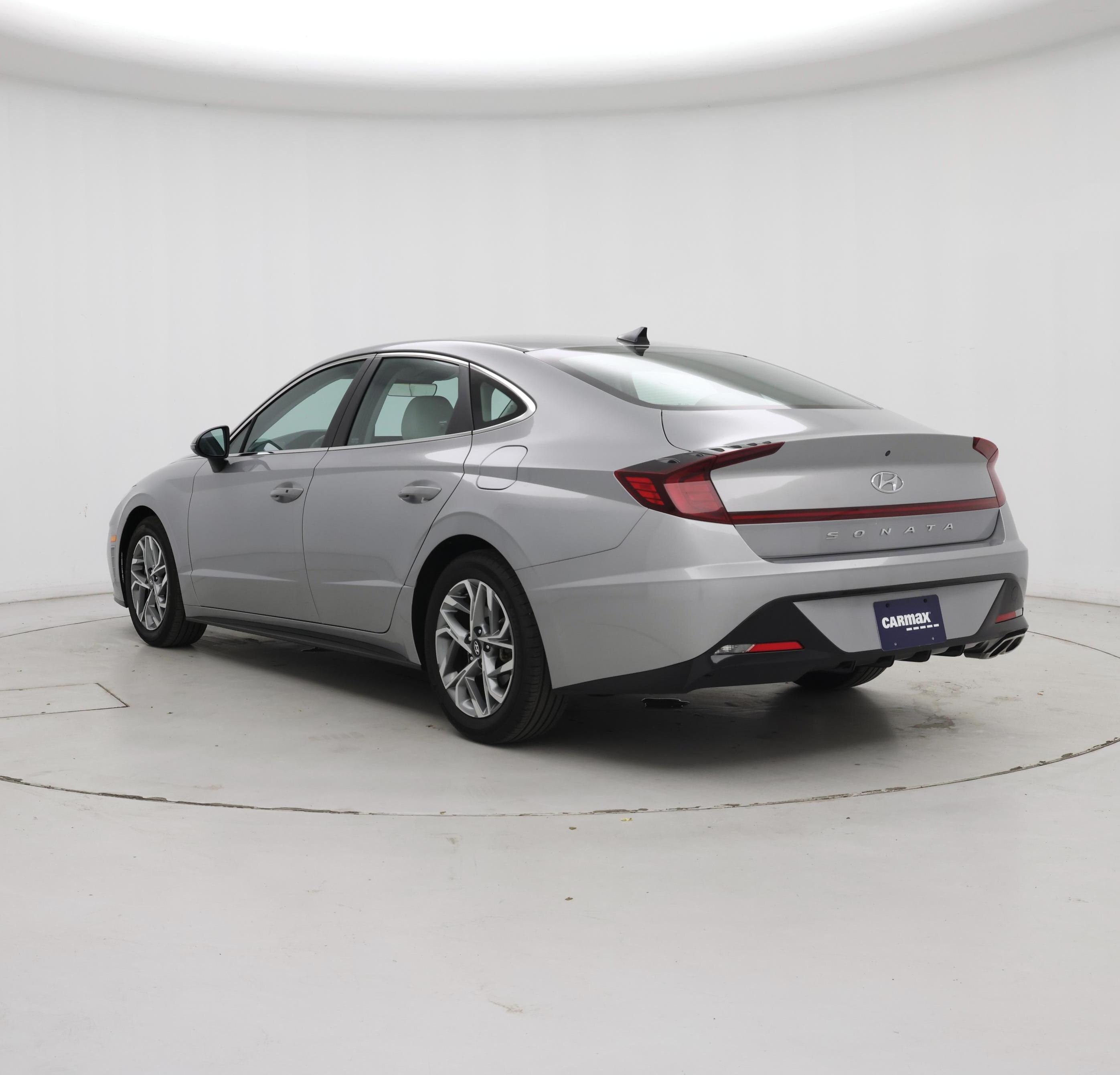 Thumbnail: 2023 Hyundai Sonata - 2