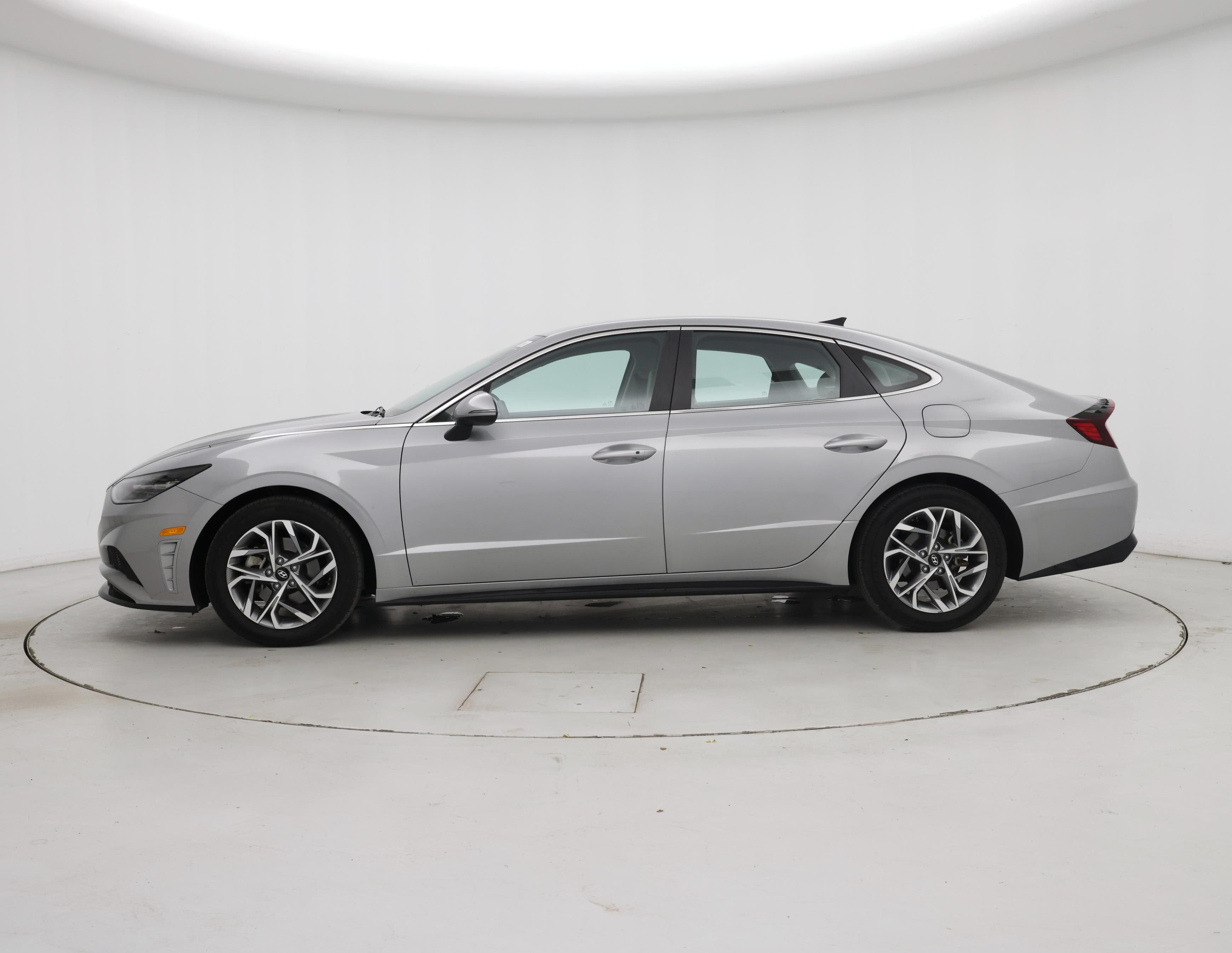 Thumbnail: 2023 Hyundai Sonata - 3