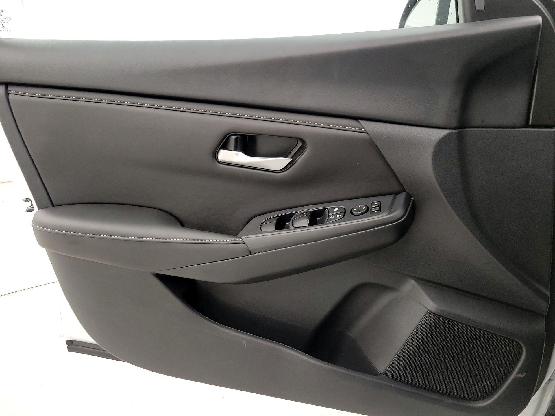 Thumbnail: 2025 Nissan Sentra - 12