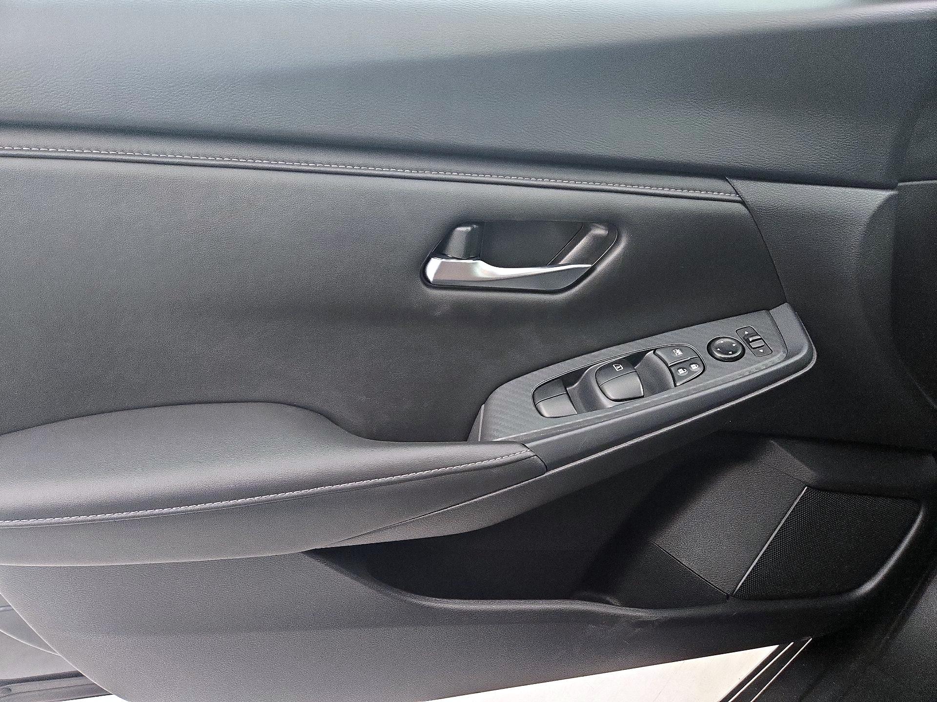 Thumbnail: 2023 Nissan Sentra - 12