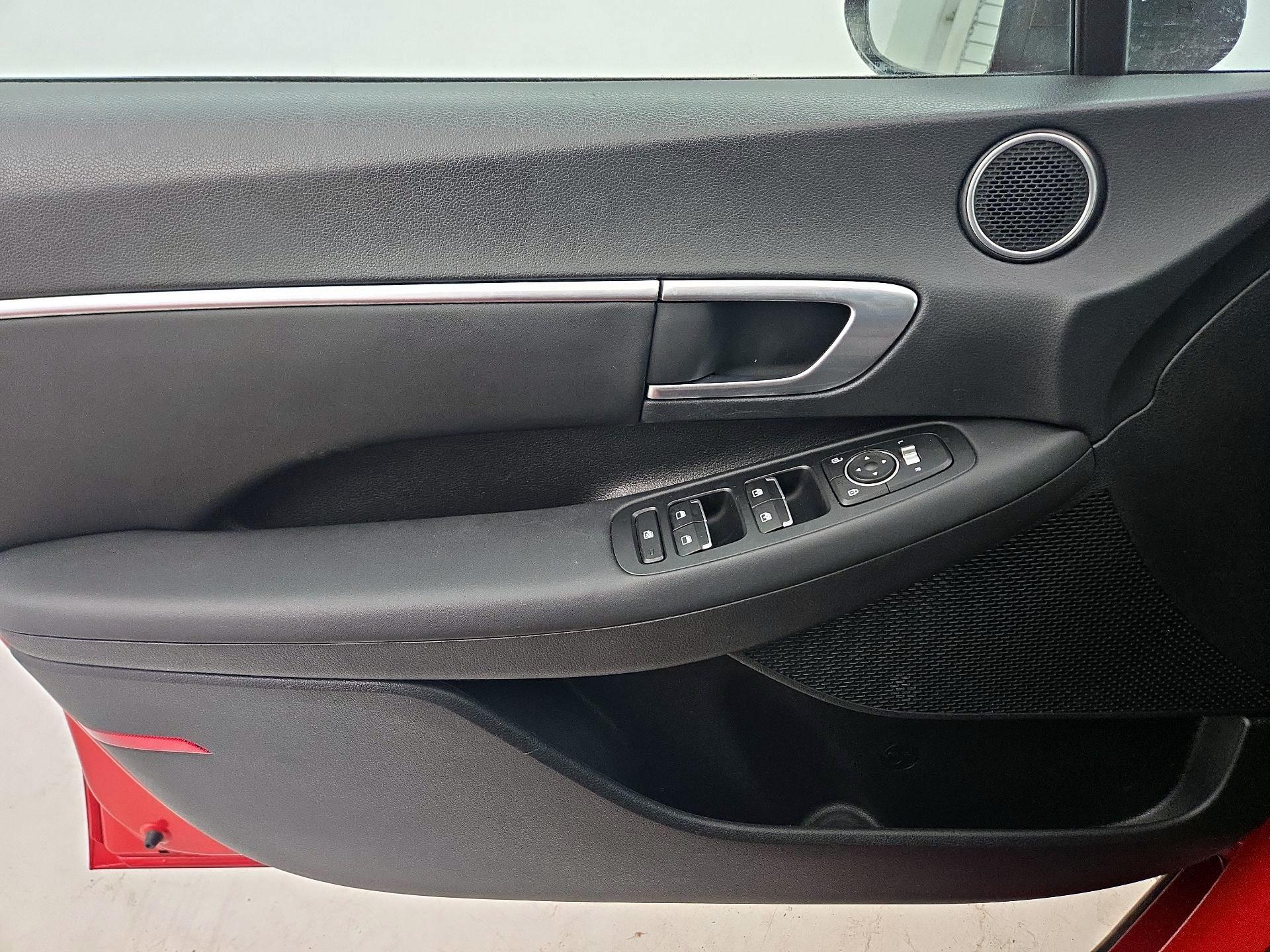 Thumbnail: 2020 Hyundai Sonata - 12