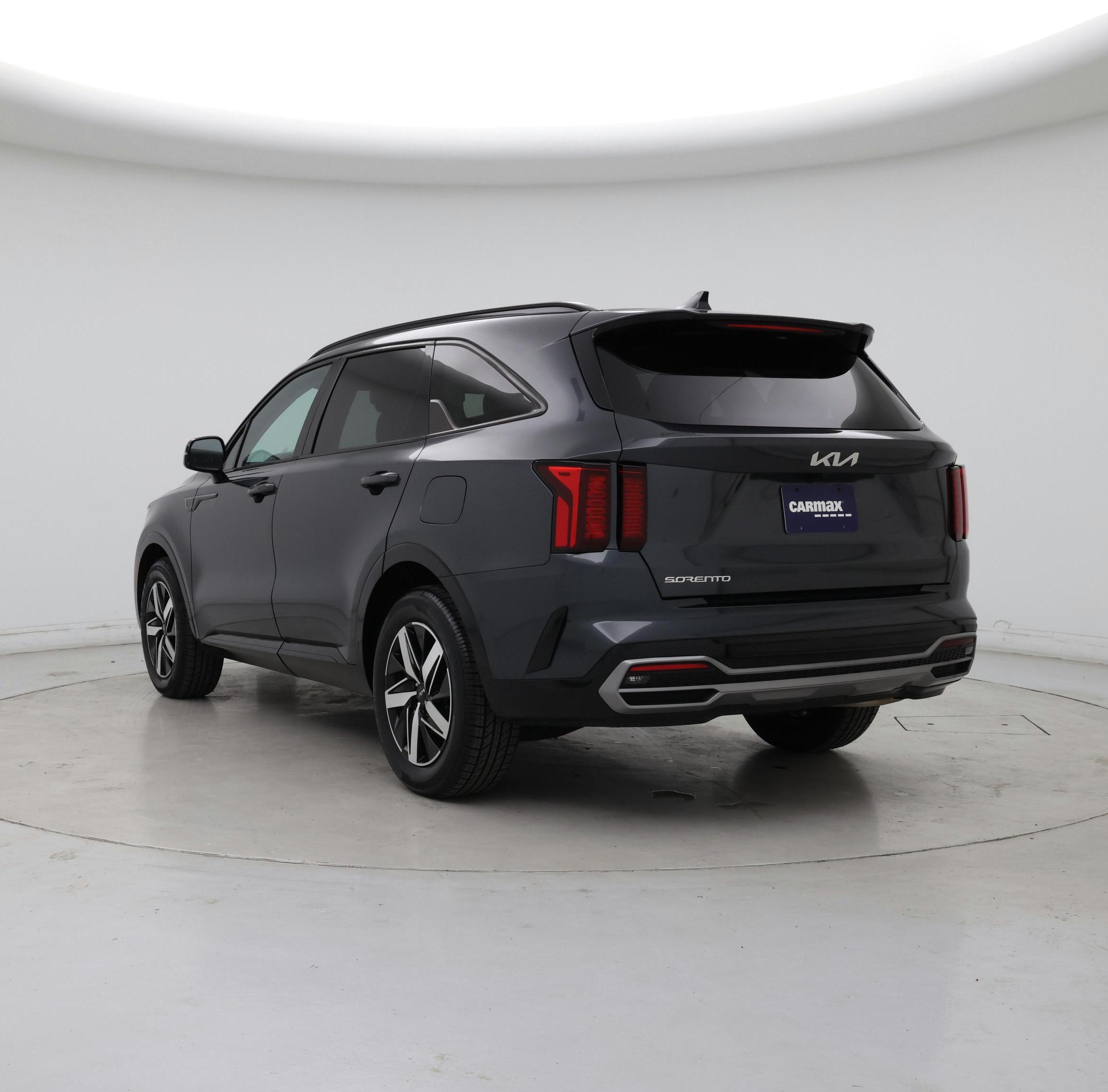 Thumbnail: 2023 Kia Sorento - 2