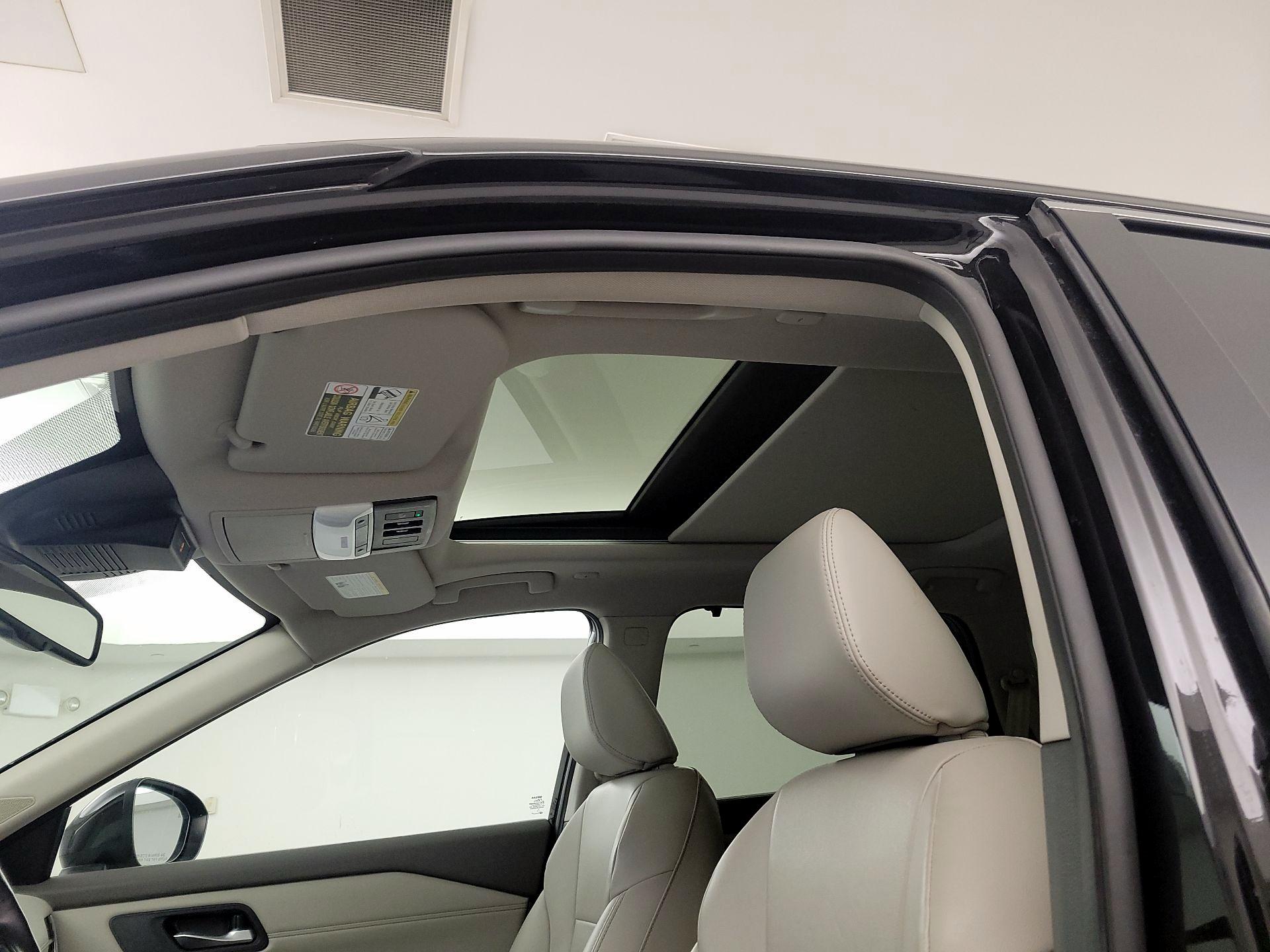 Thumbnail: 2023 Nissan Rogue - 20