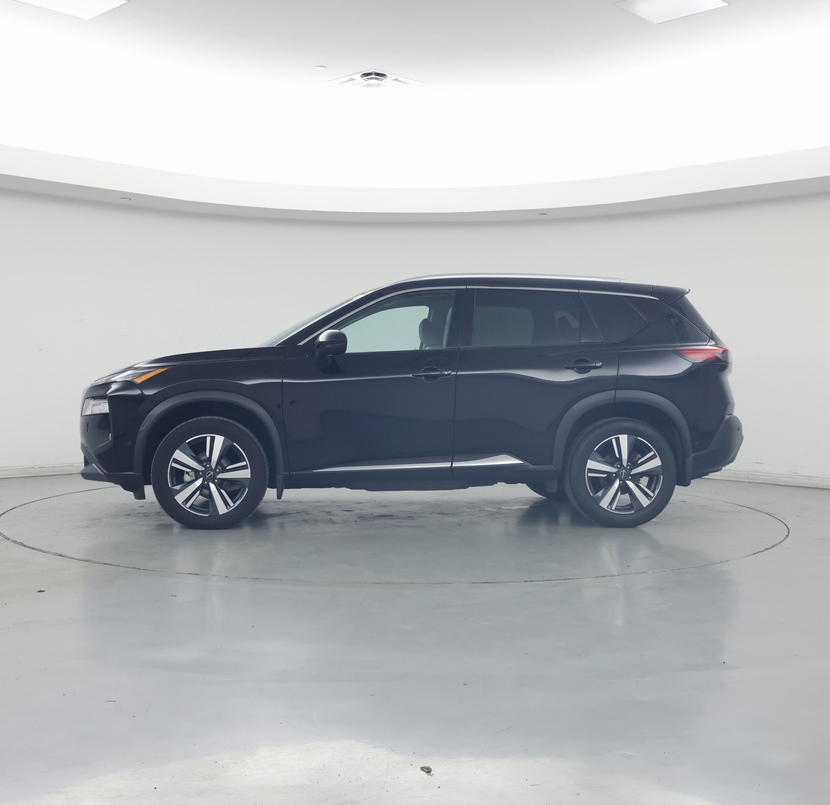 Thumbnail: 2023 Nissan Rogue - 3