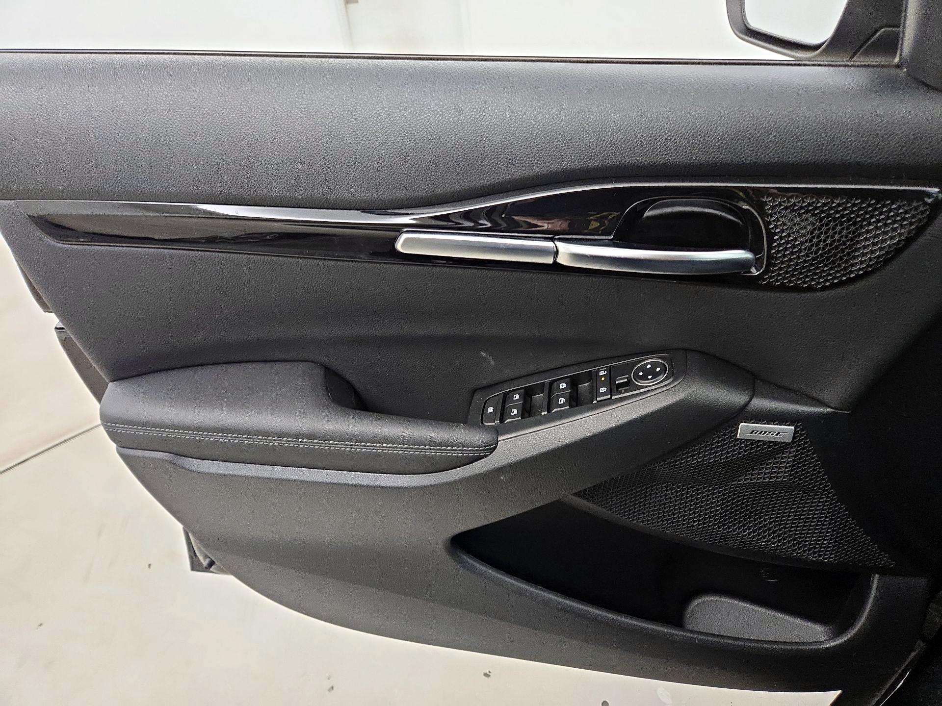 Thumbnail: 2024 Kia Seltos - 12