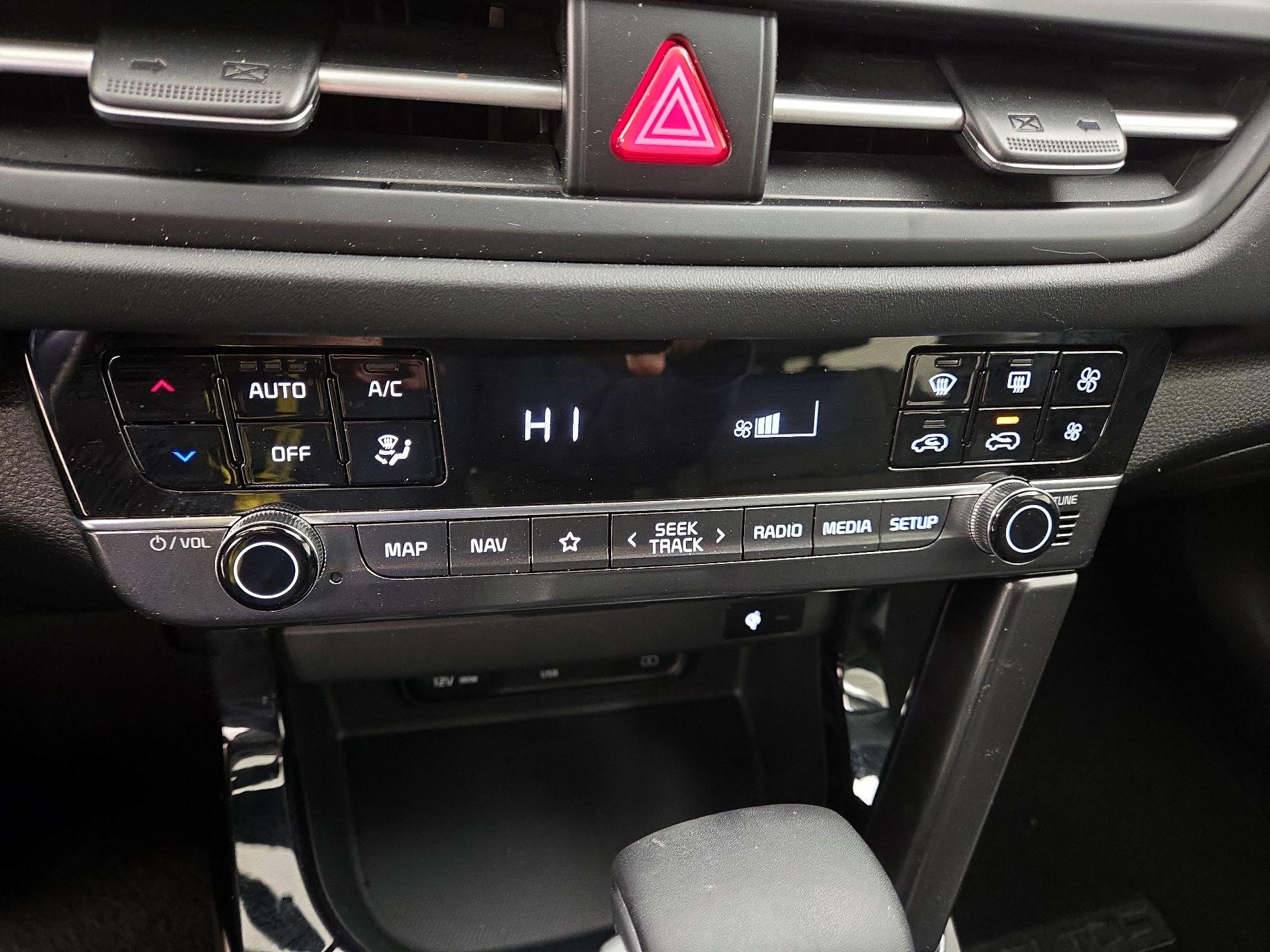 Thumbnail: 2024 Kia Seltos - 17