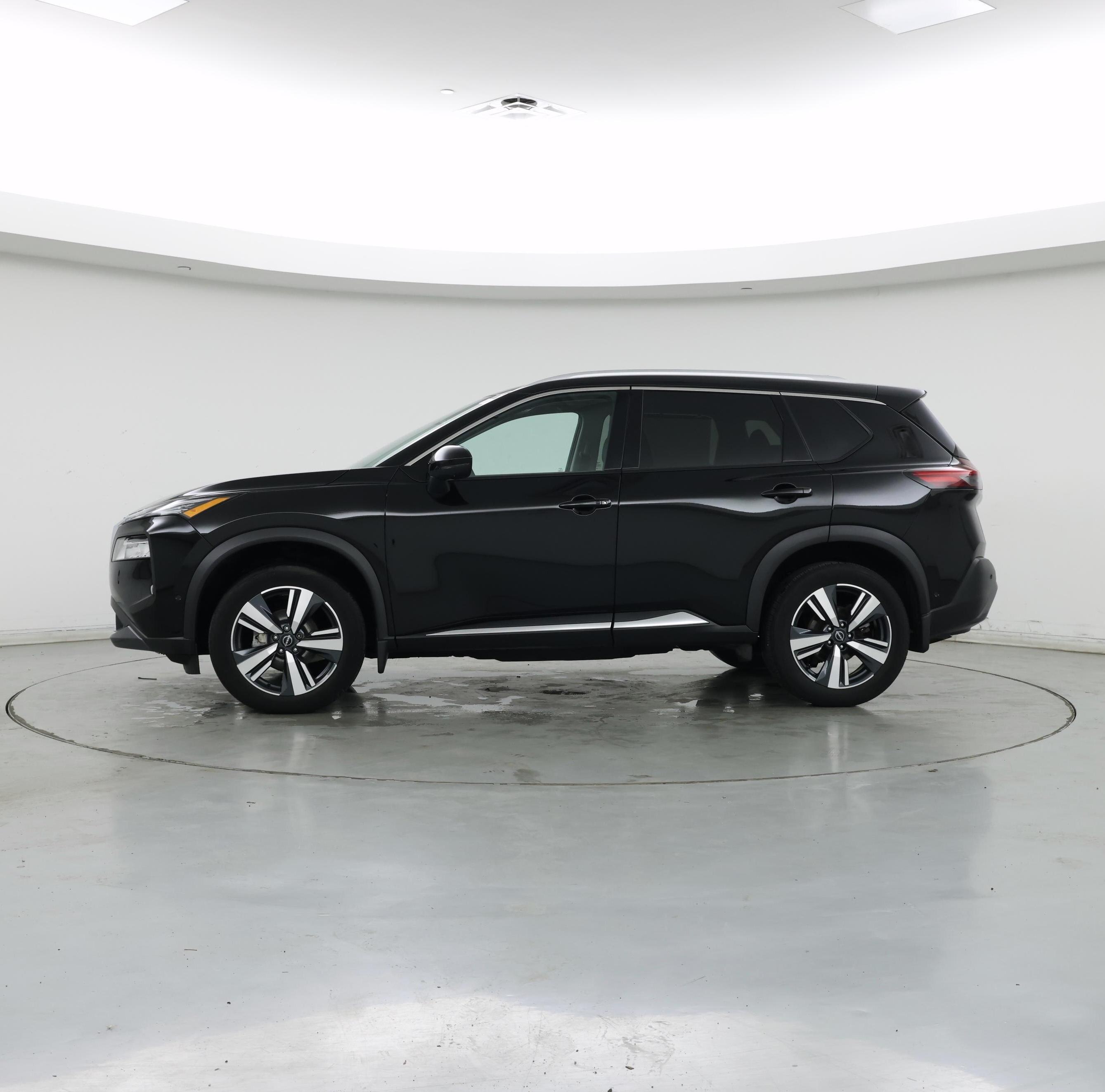 Thumbnail: 2023 Nissan Rogue - 3