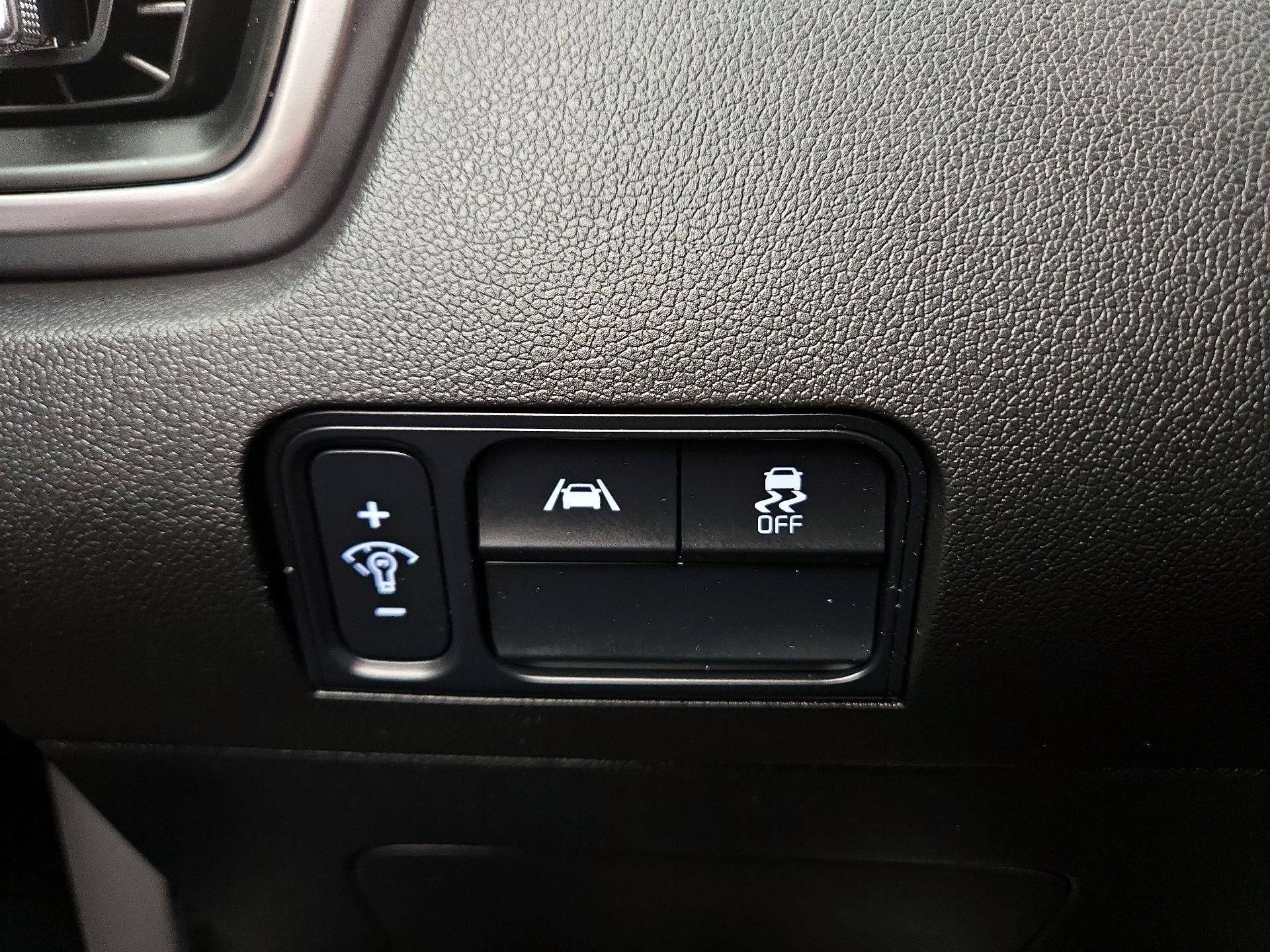 Thumbnail: 2023 Kia Sorento - 13