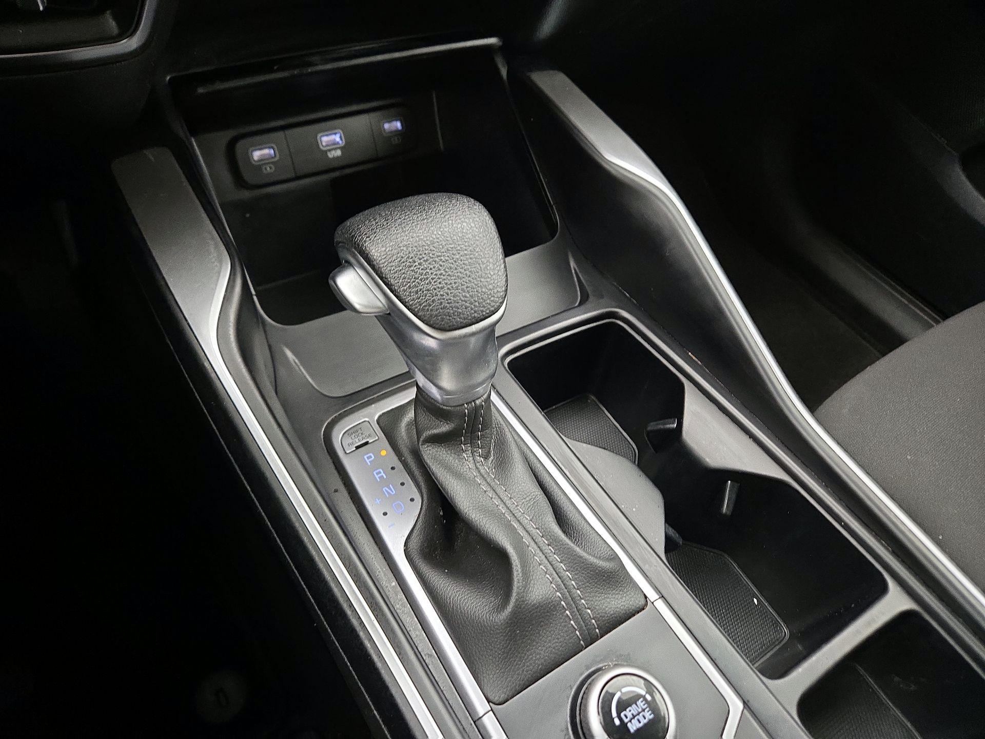 Thumbnail: 2023 Kia Sorento - 17