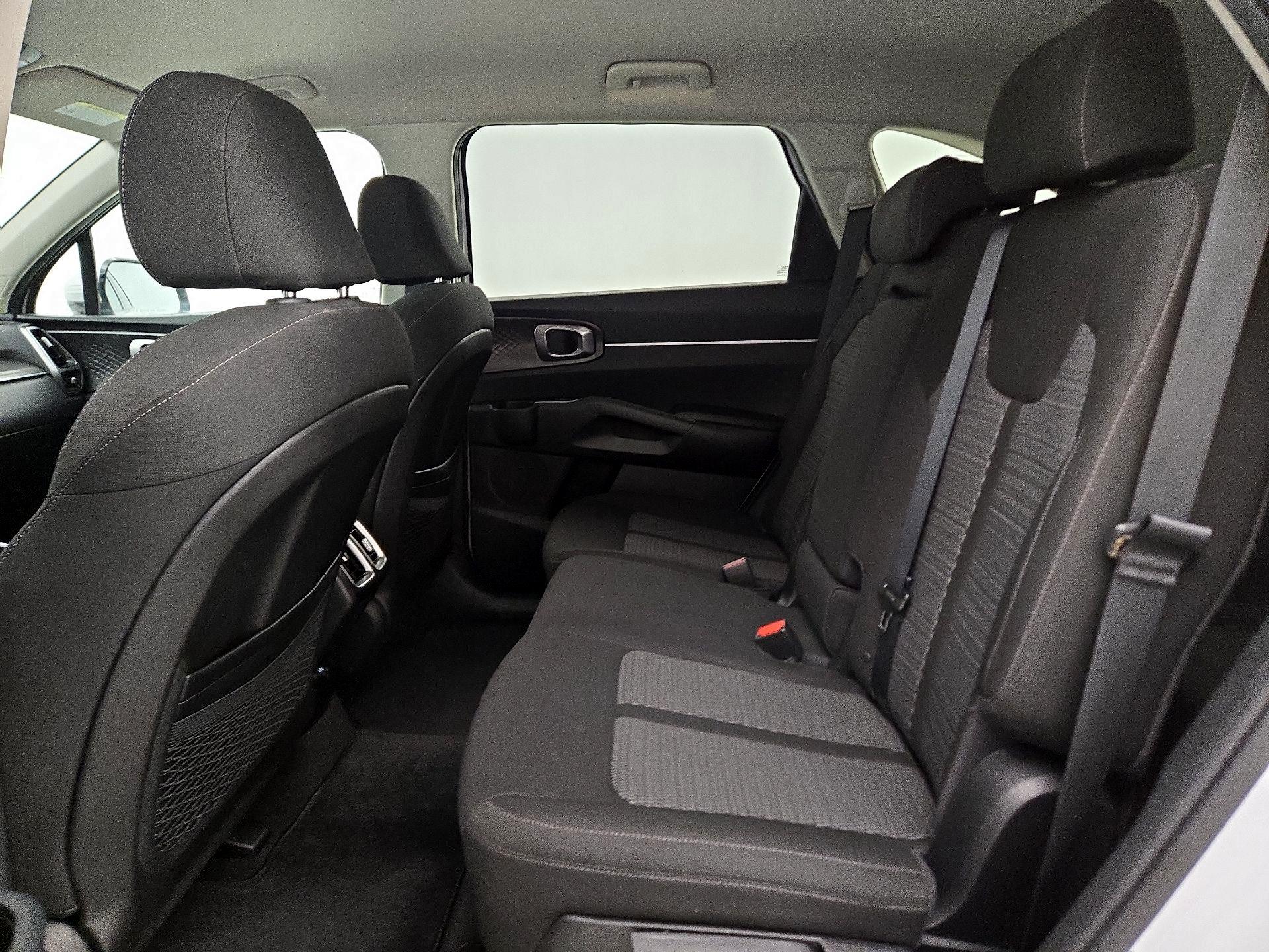 Thumbnail: 2023 Kia Sorento - 19