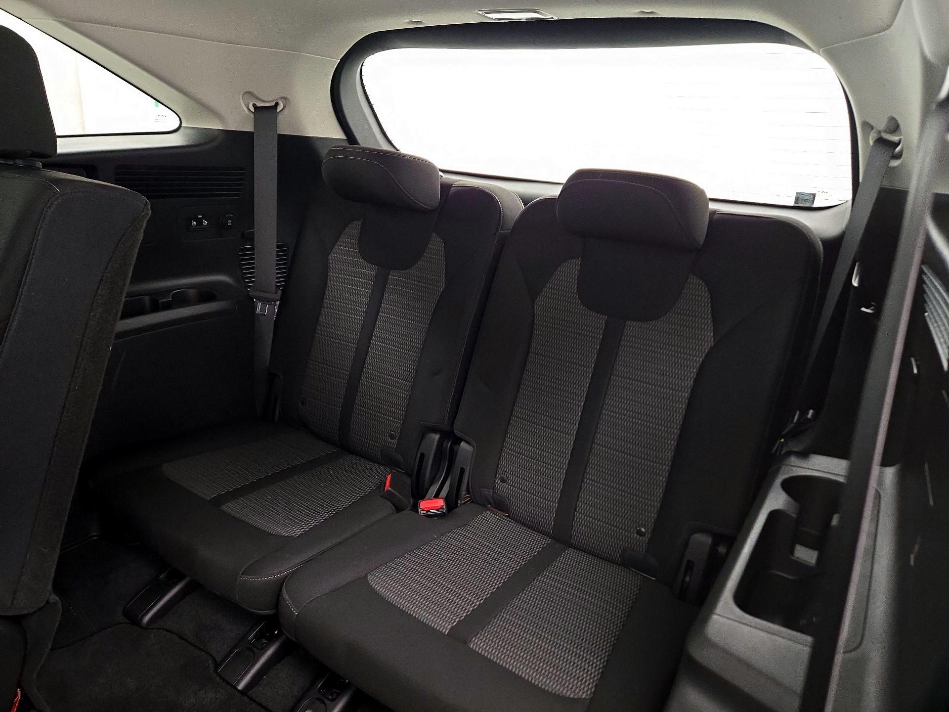 Thumbnail: 2023 Kia Sorento - 20