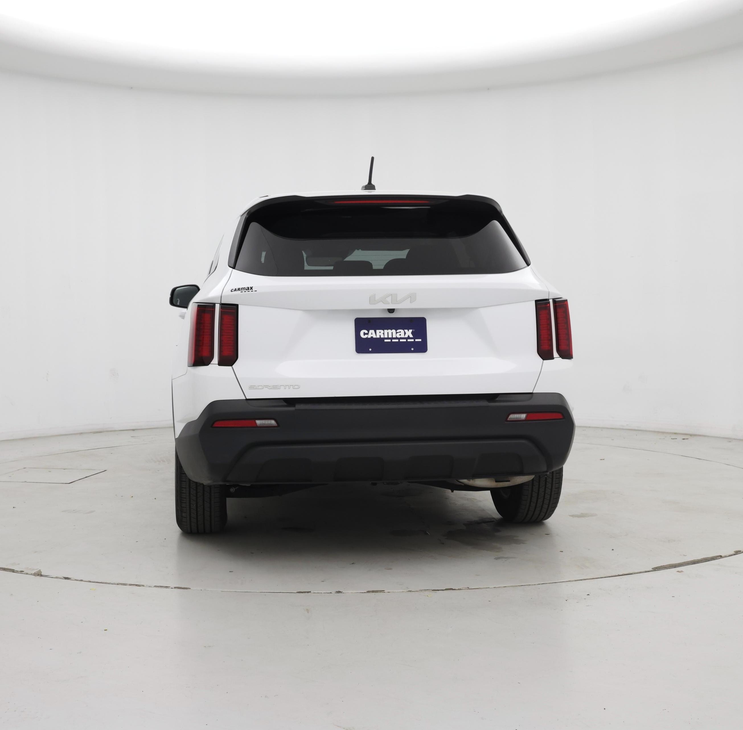 Thumbnail: 2023 Kia Sorento - 6