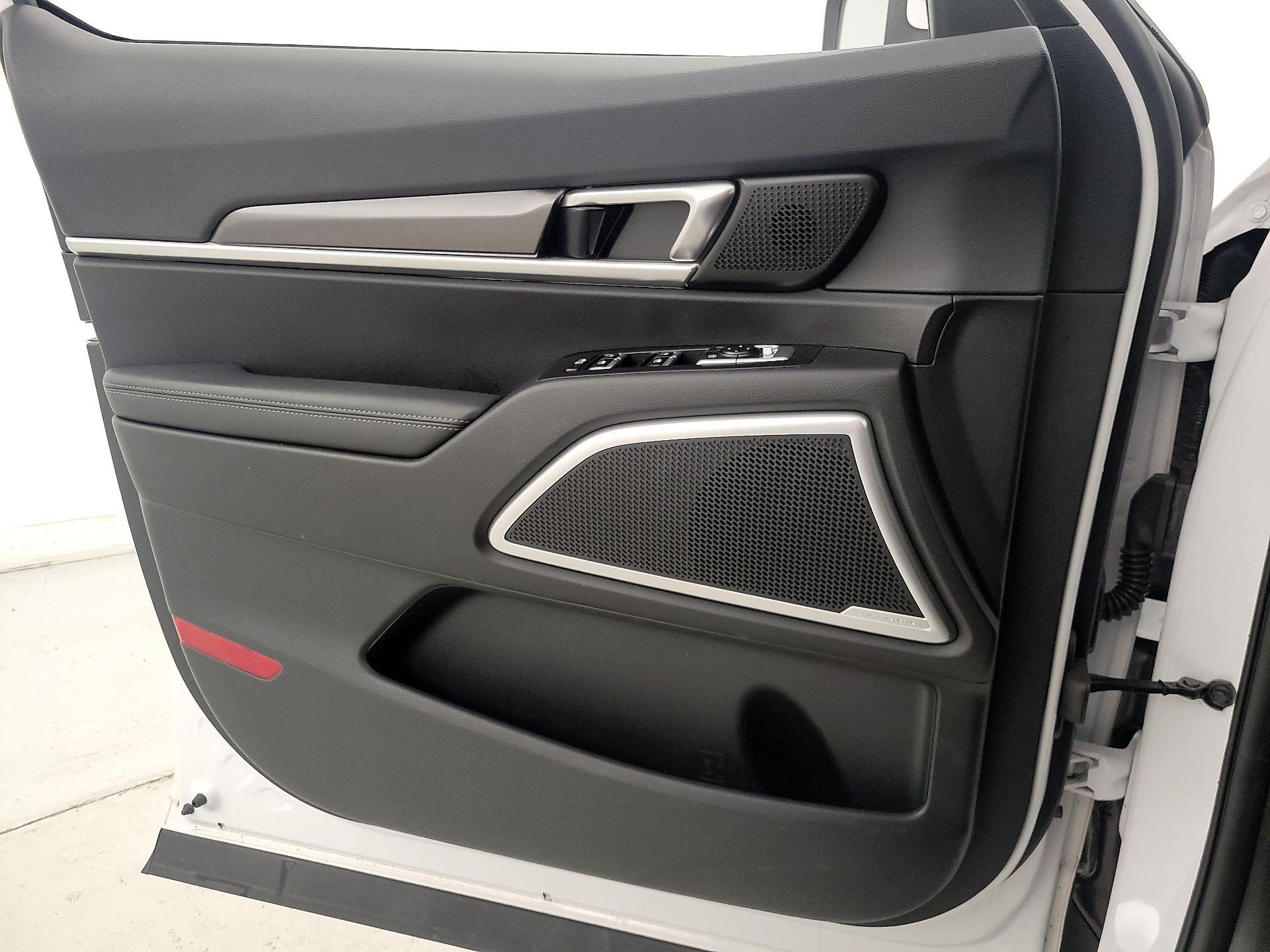 Thumbnail: 2023 Kia Telluride - 10