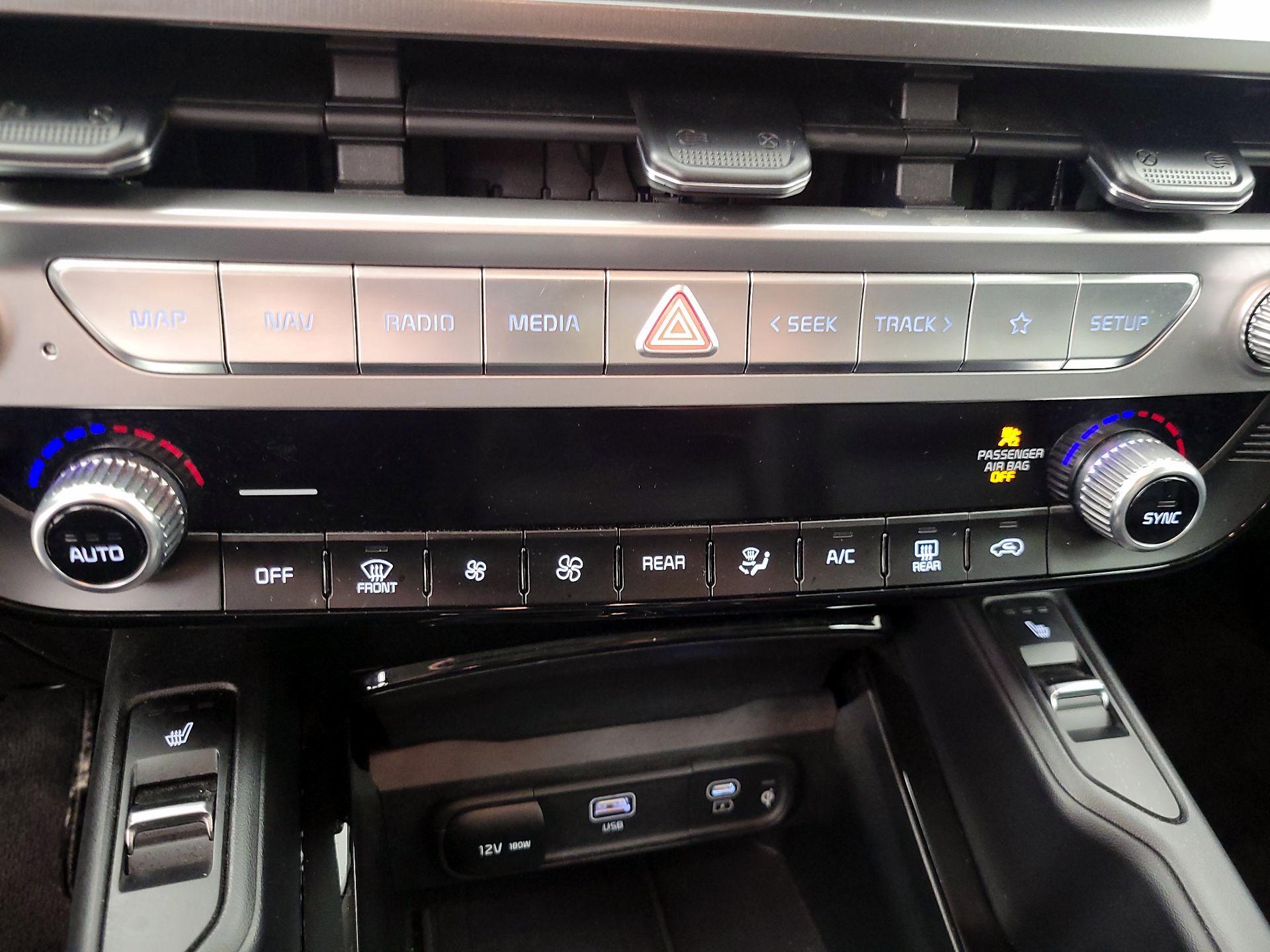 Thumbnail: 2023 Kia Telluride - 15