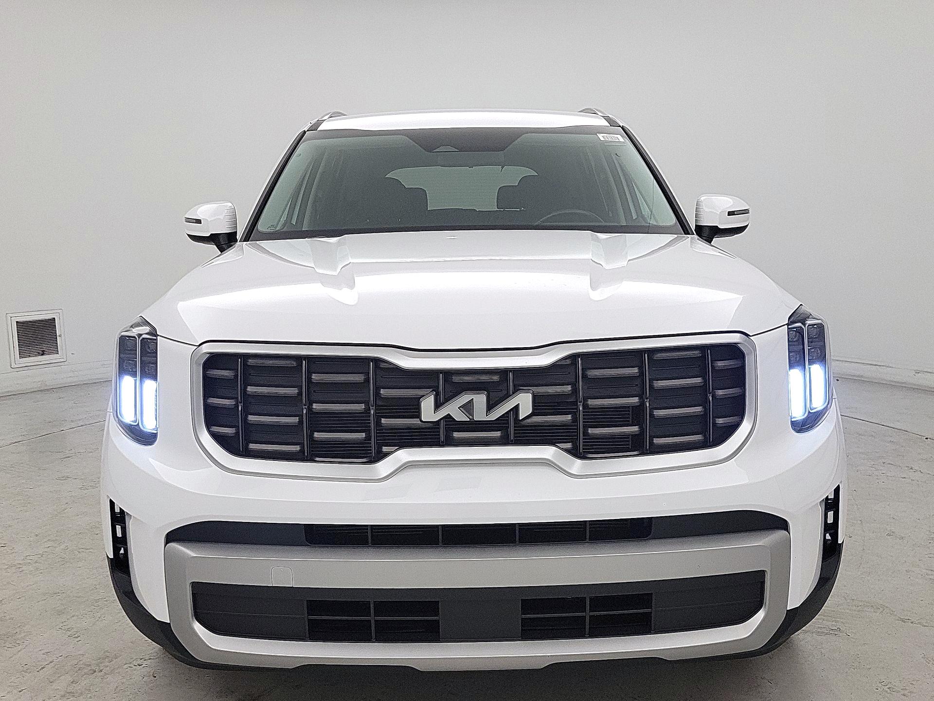 Thumbnail: 2023 Kia Telluride - 2