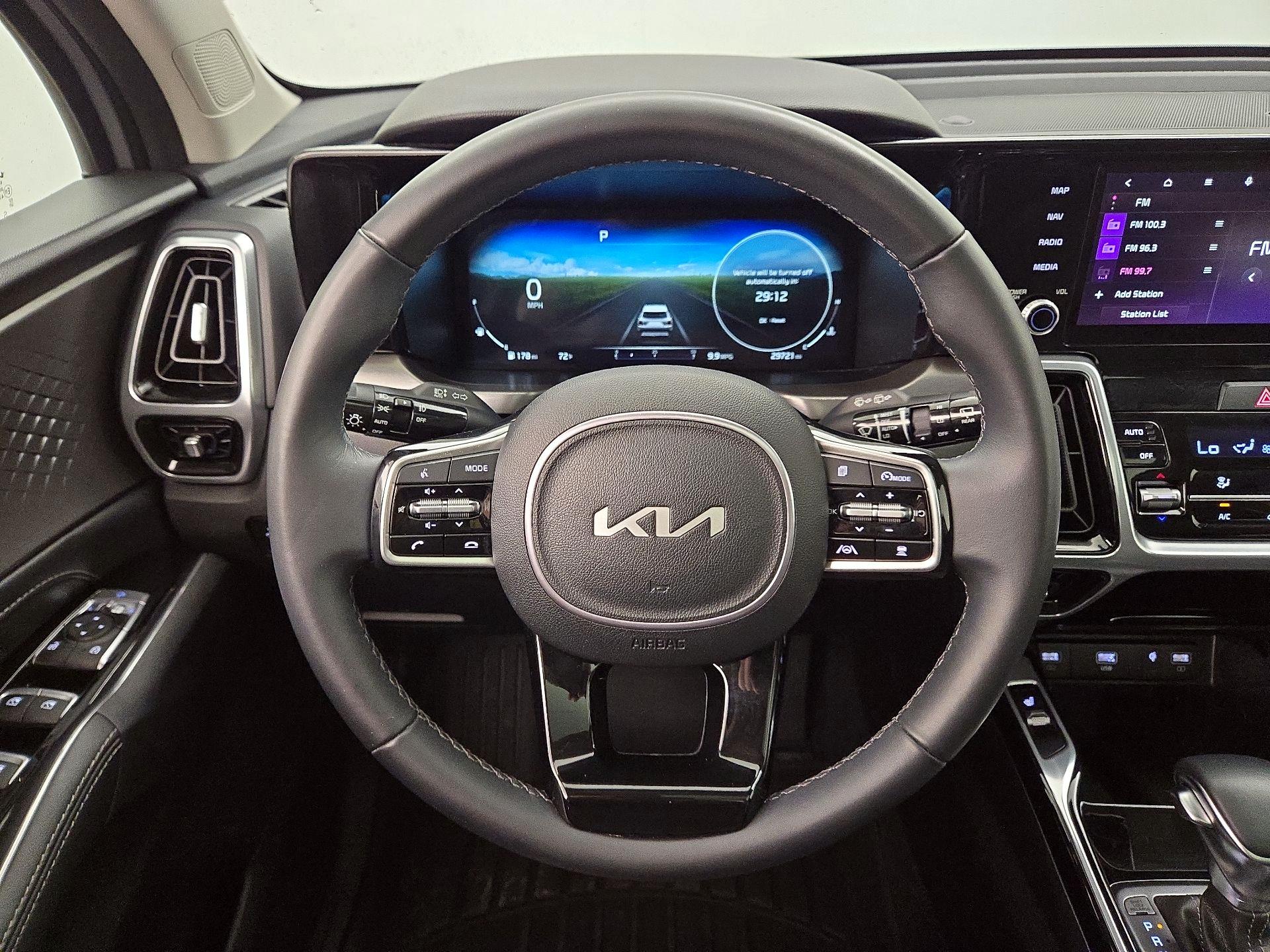 Thumbnail: 2023 Kia Sorento - 10