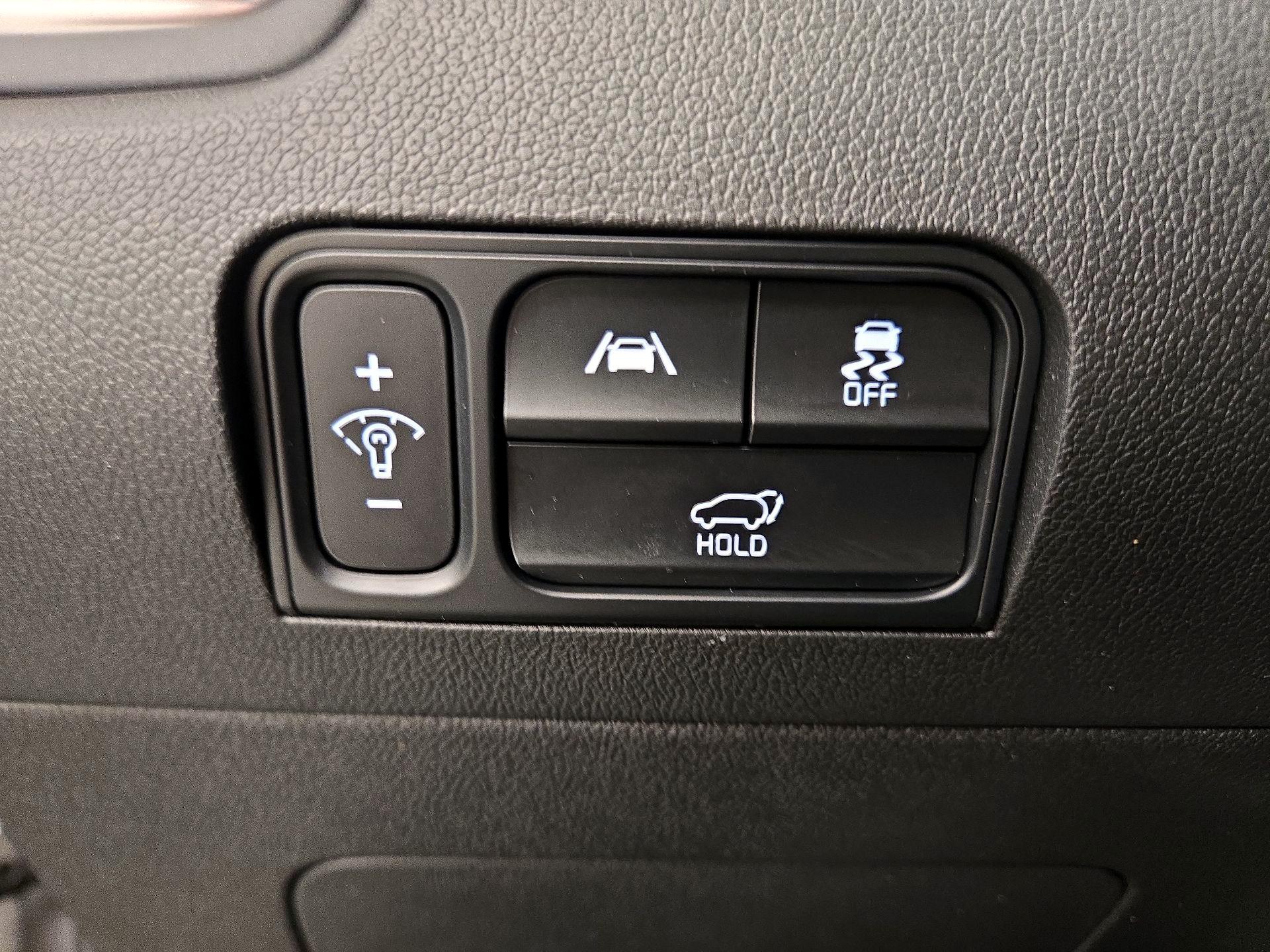 Thumbnail: 2023 Kia Sorento - 13