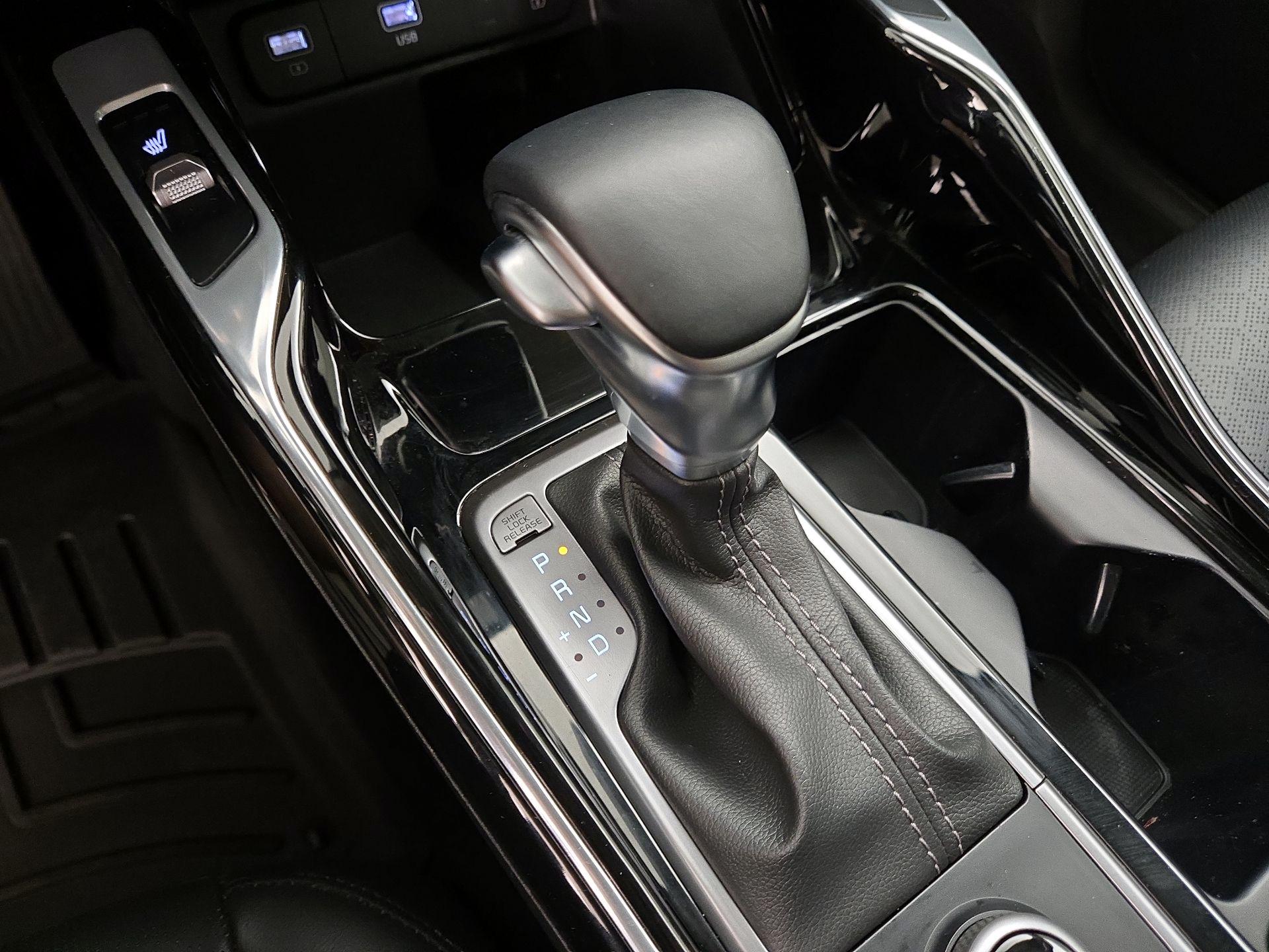 Thumbnail: 2023 Kia Sorento - 18