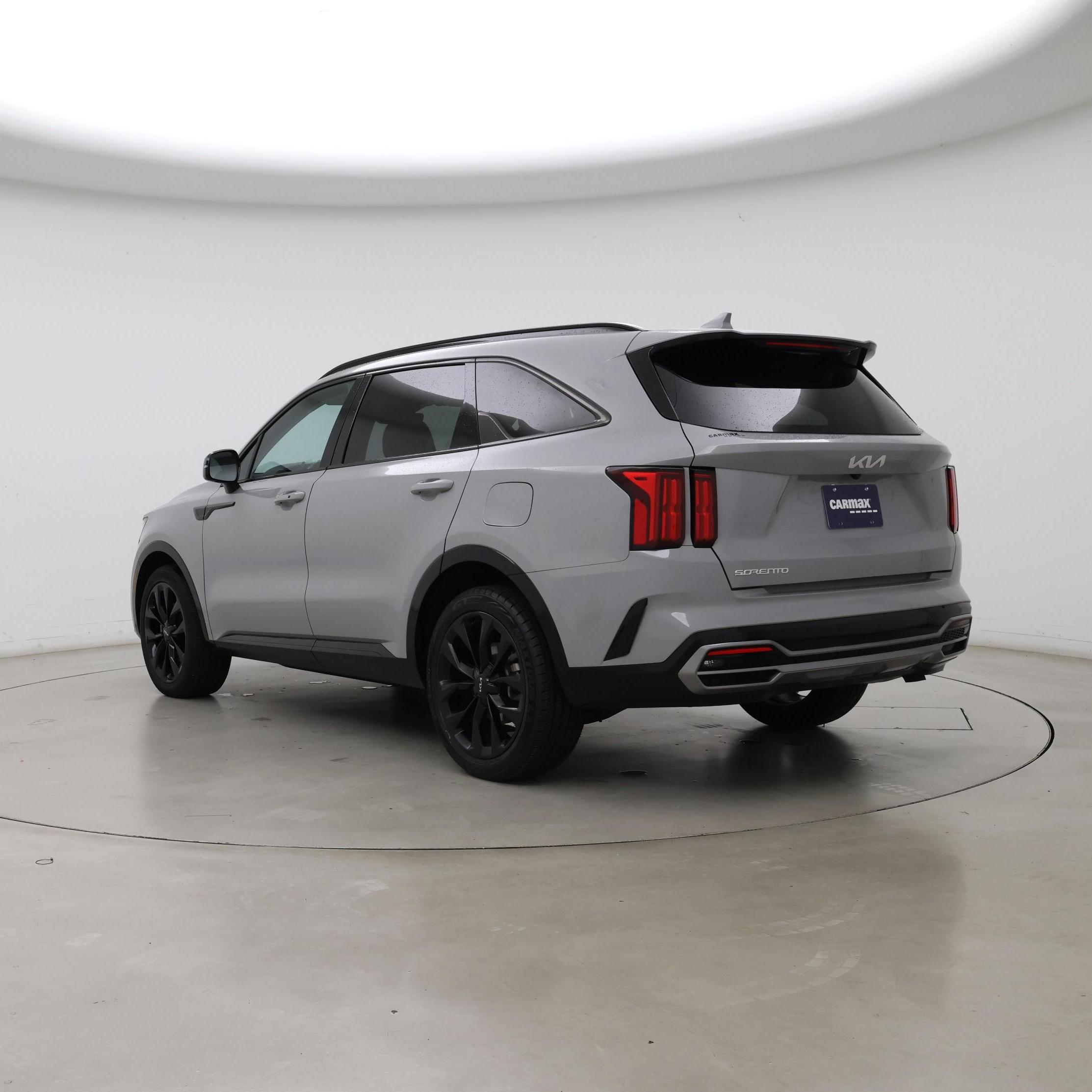 Thumbnail: 2023 Kia Sorento - 2