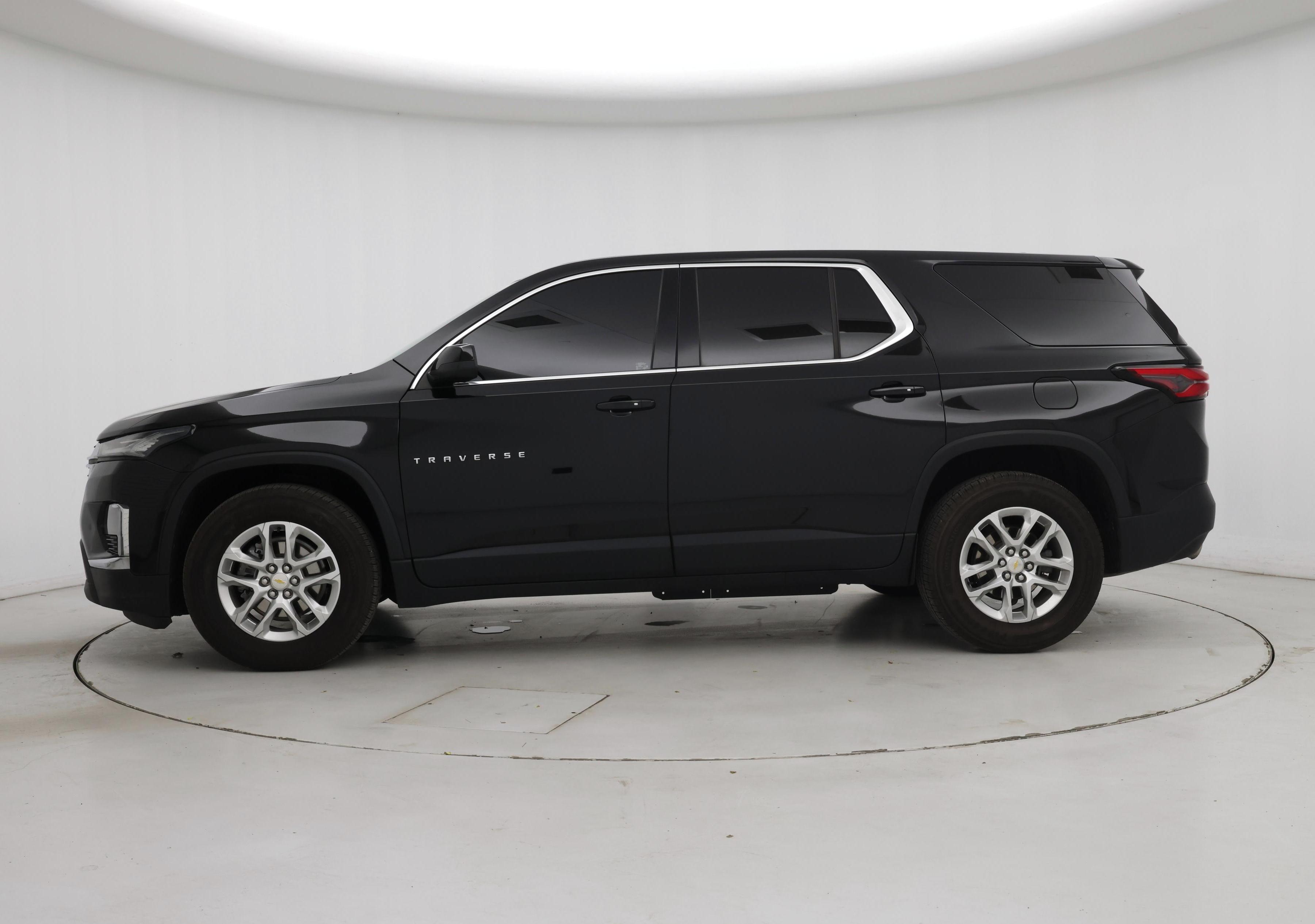 Thumbnail: 2022 Chevrolet Traverse - 3