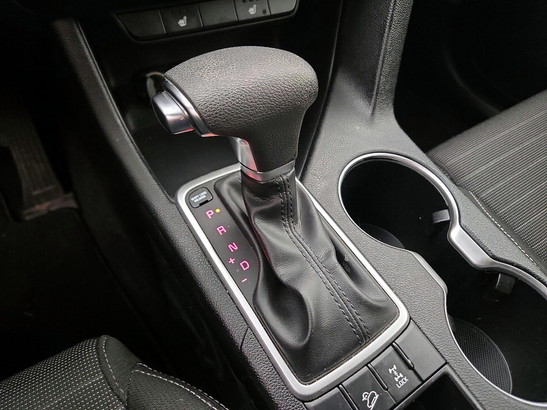 Thumbnail: 2022 Kia Sportage - 17