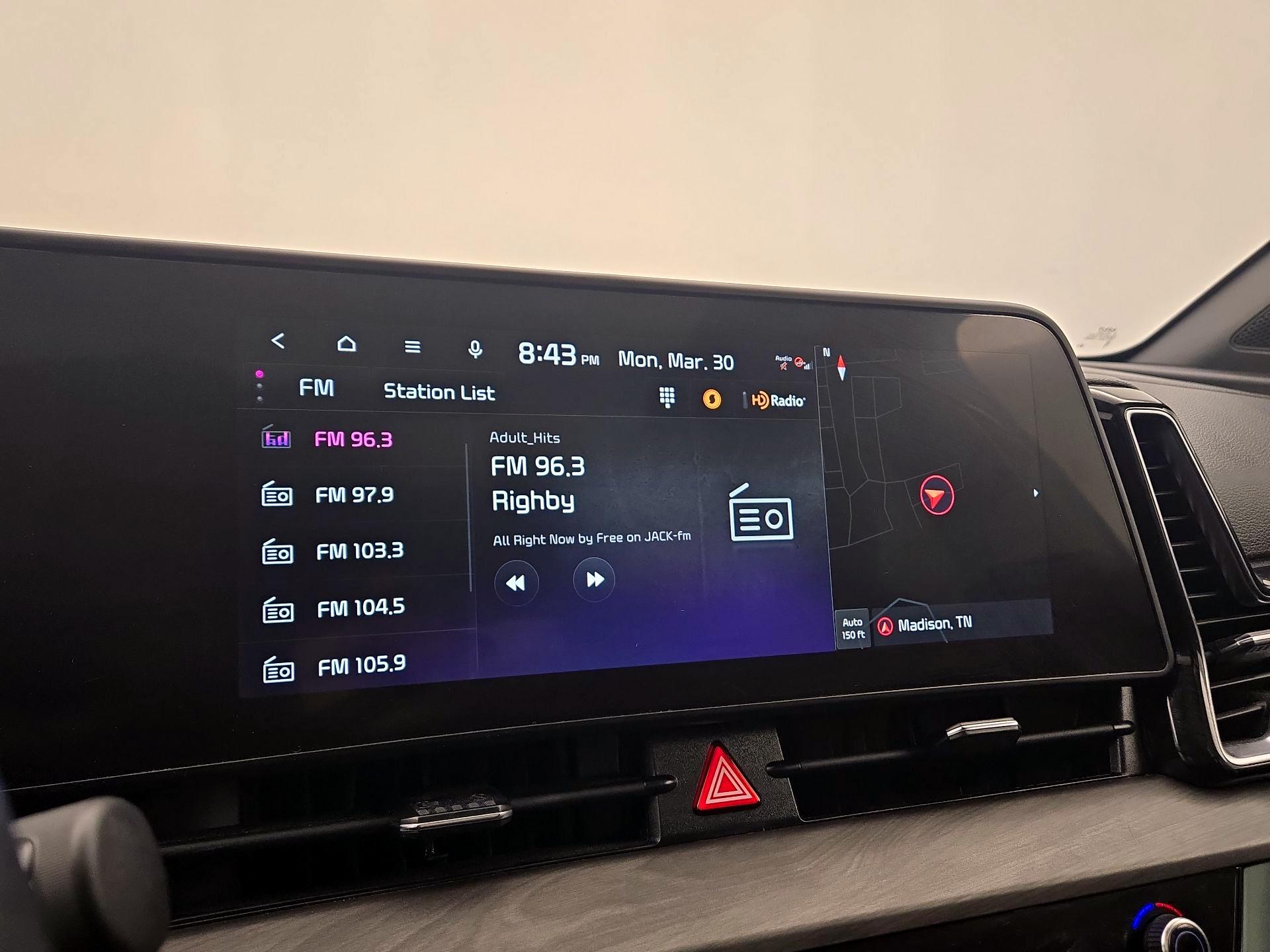 Thumbnail: 2023 Kia Sportage - 16