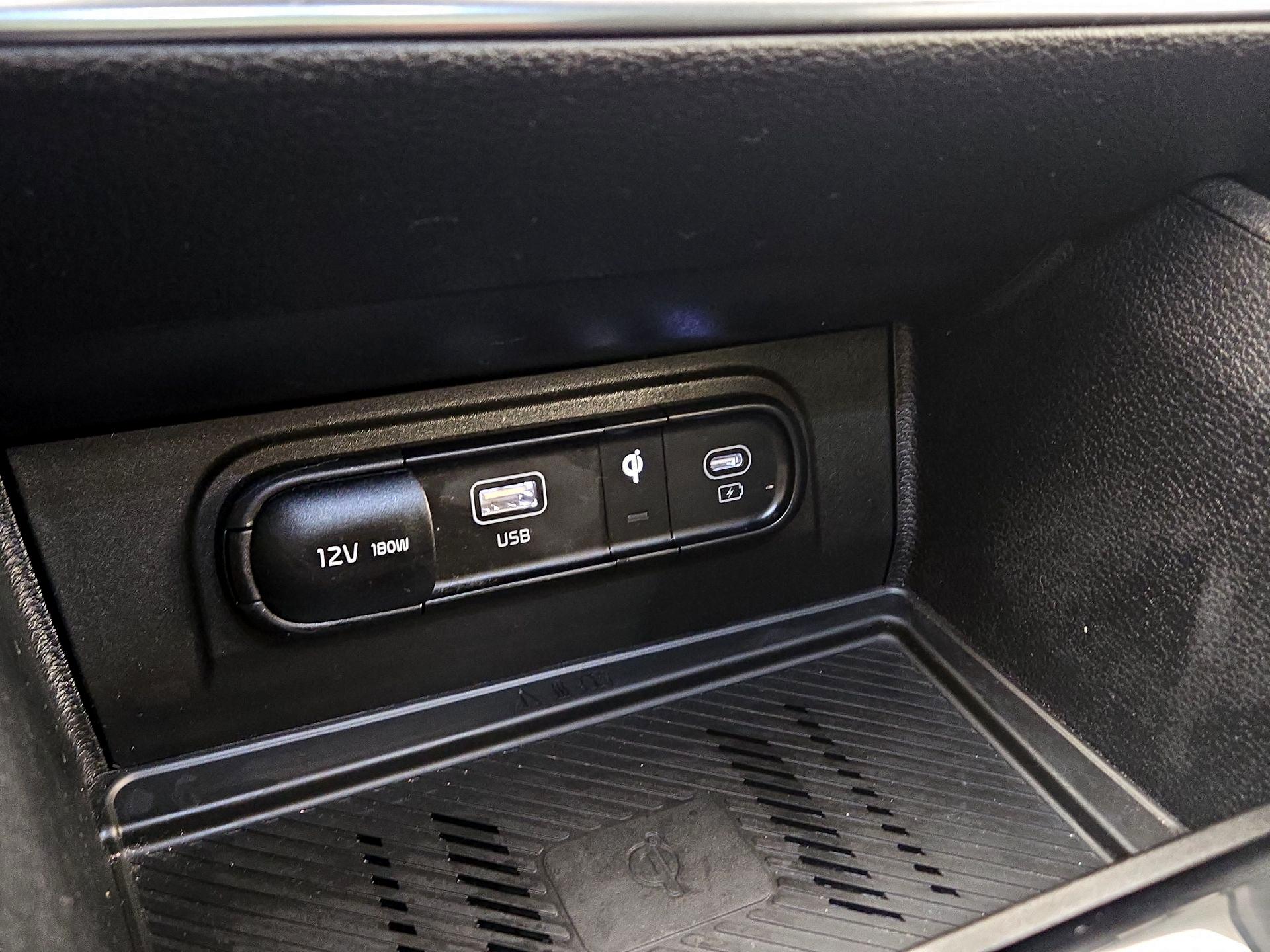 Thumbnail: 2023 Kia Sportage - 19