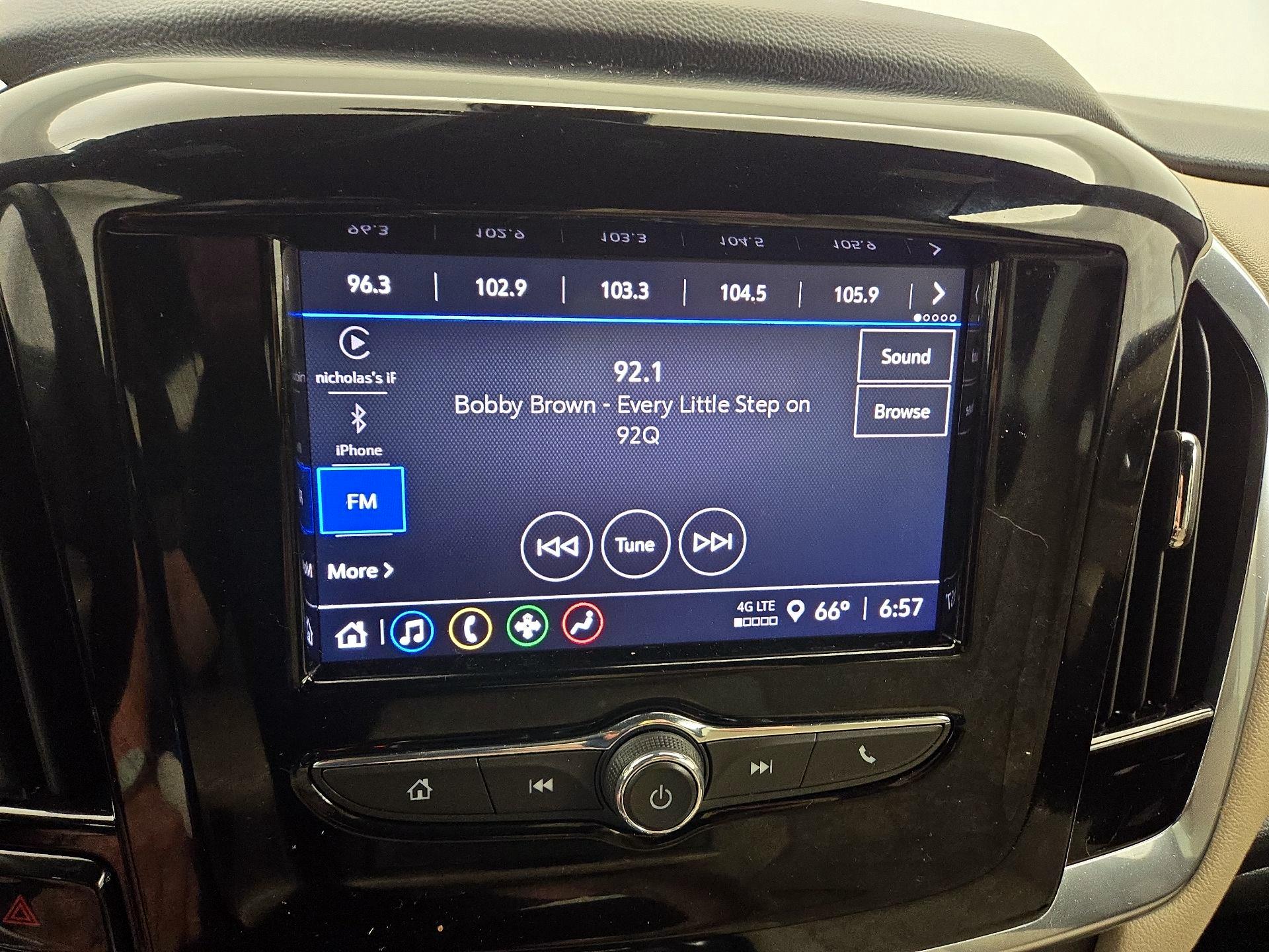 Thumbnail: 2023 Chevrolet Traverse - 15