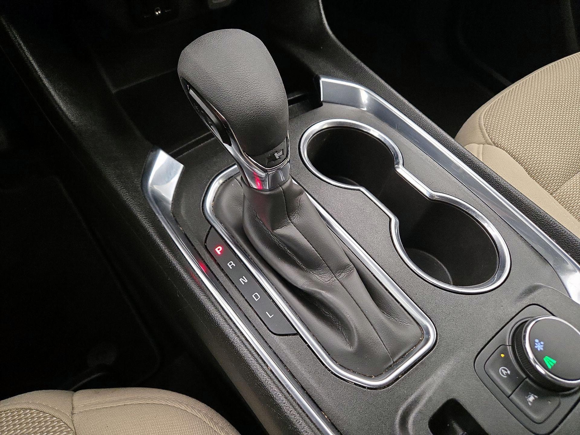 Thumbnail: 2023 Chevrolet Traverse - 17