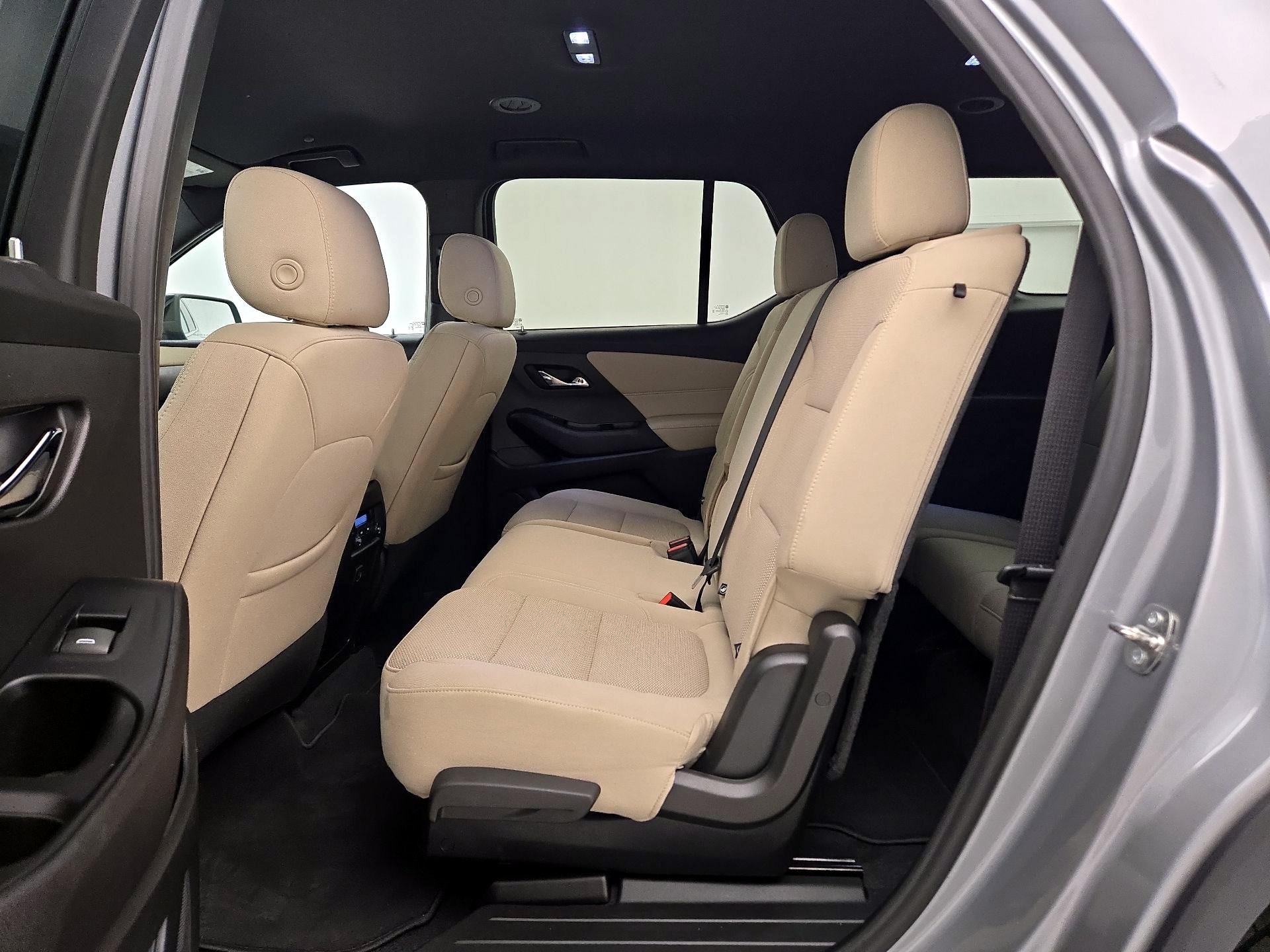 Thumbnail: 2023 Chevrolet Traverse - 19