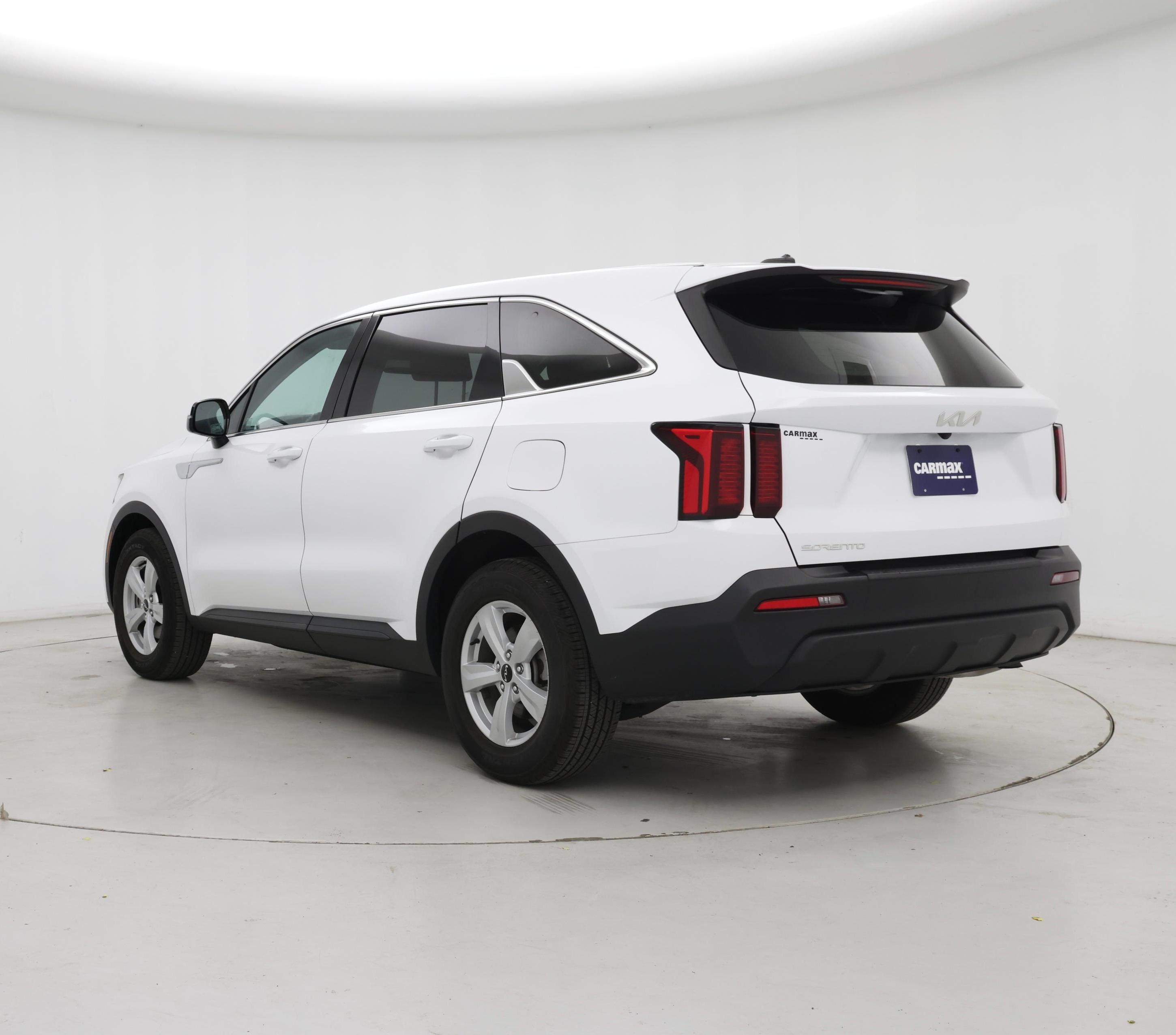 Thumbnail: 2023 Kia Sorento - 2