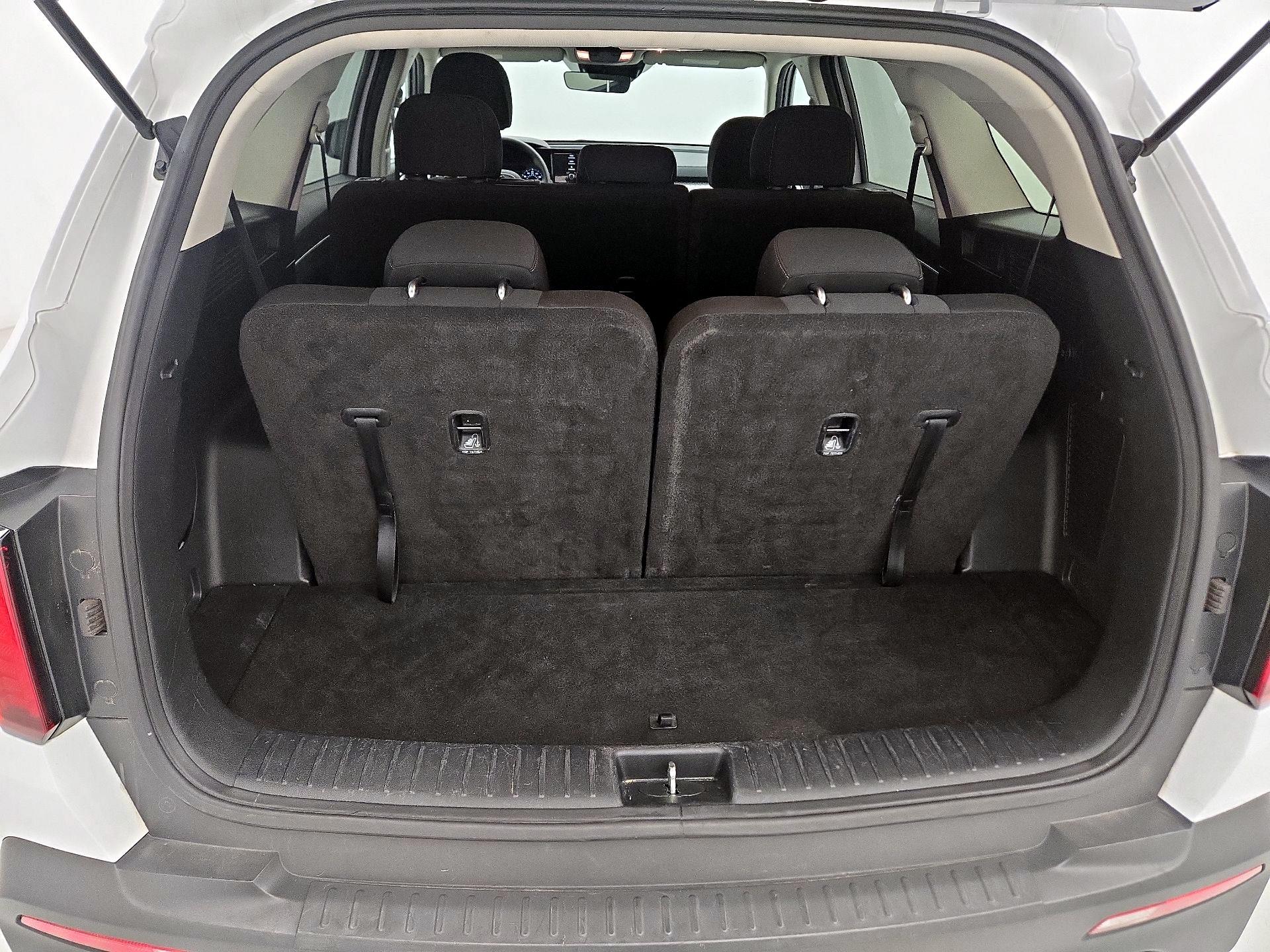 Thumbnail: 2023 Kia Sorento - 20