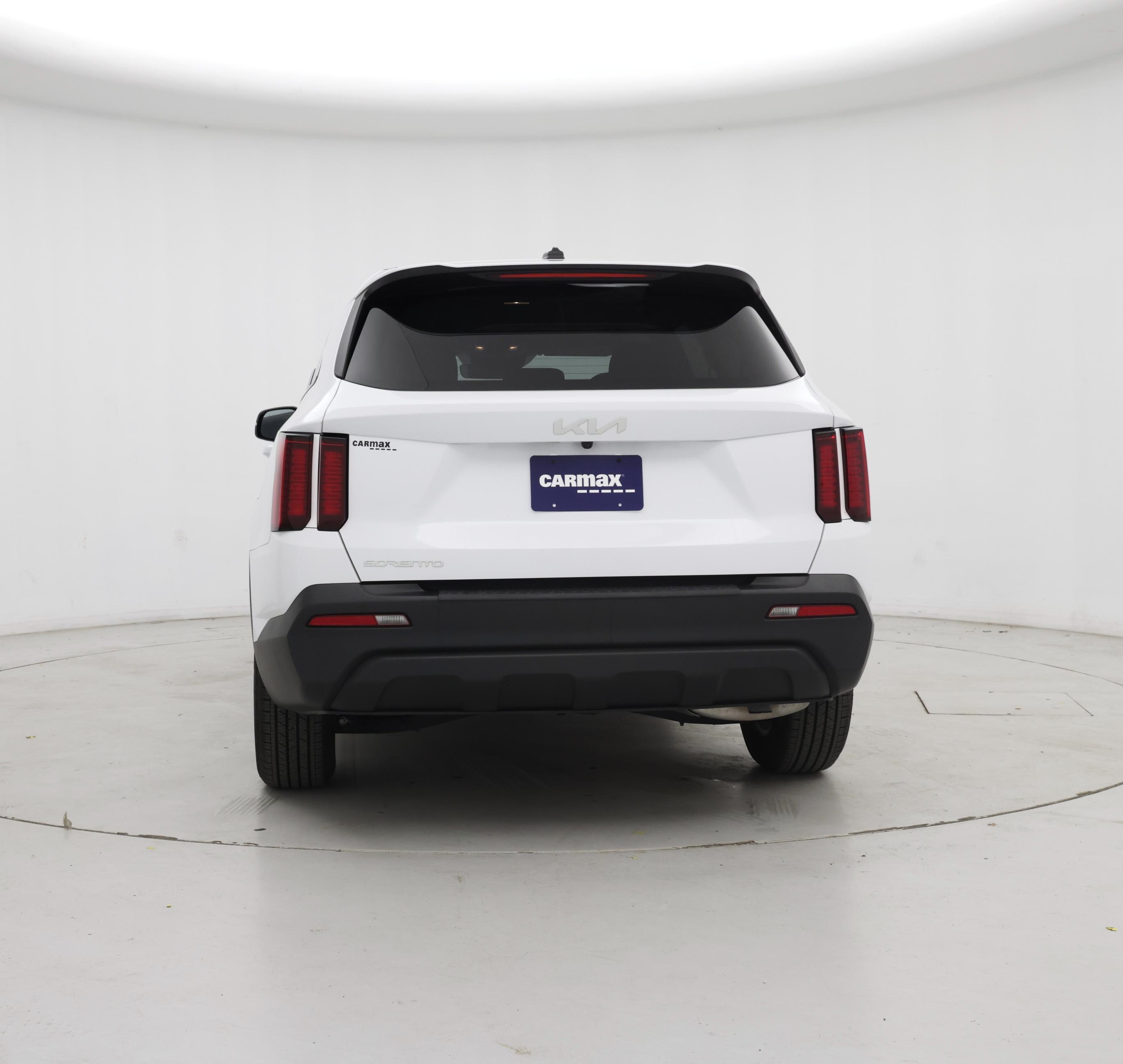 Thumbnail: 2023 Kia Sorento - 6