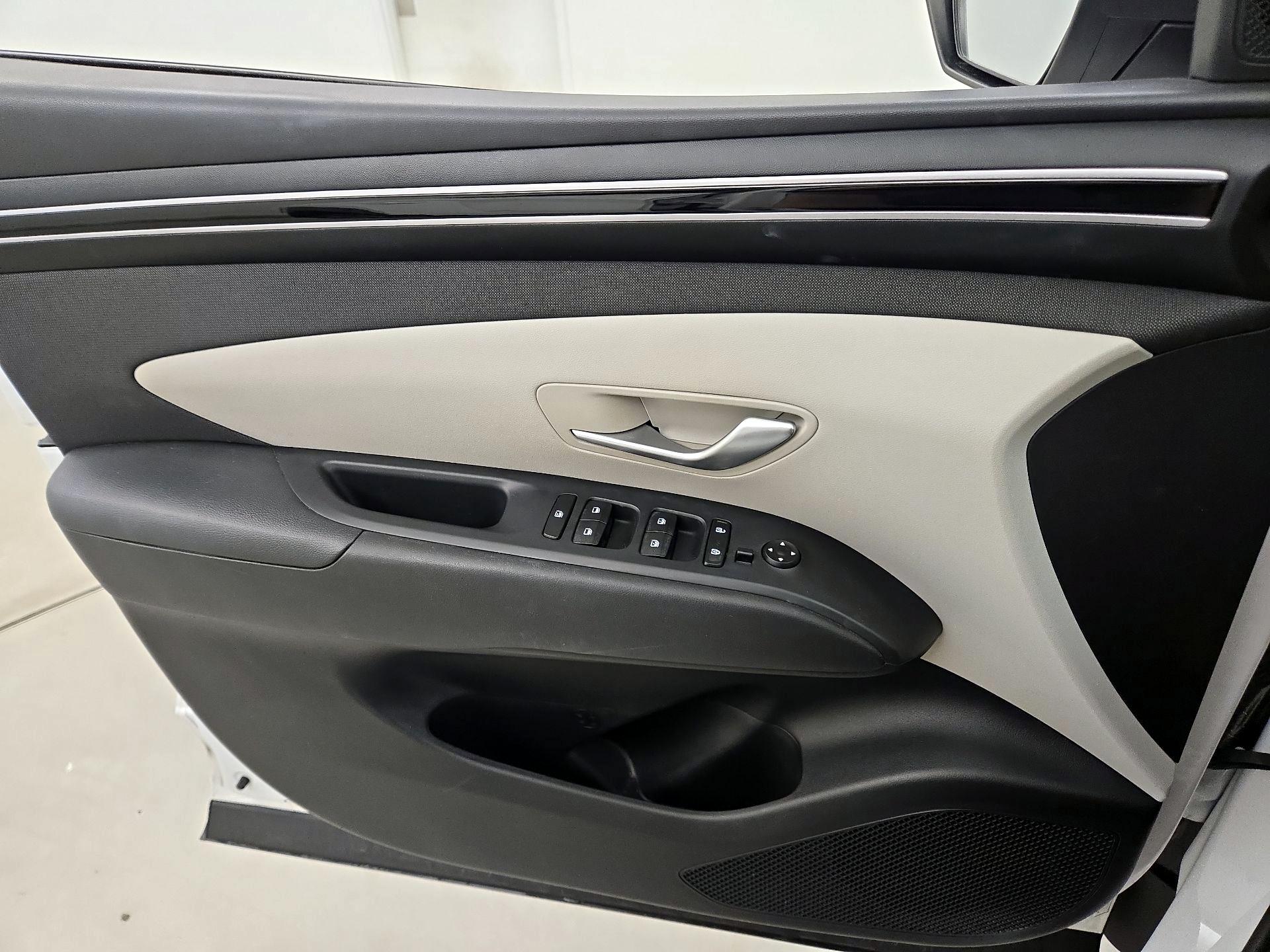 Thumbnail: 2023 Hyundai Tucson - 12