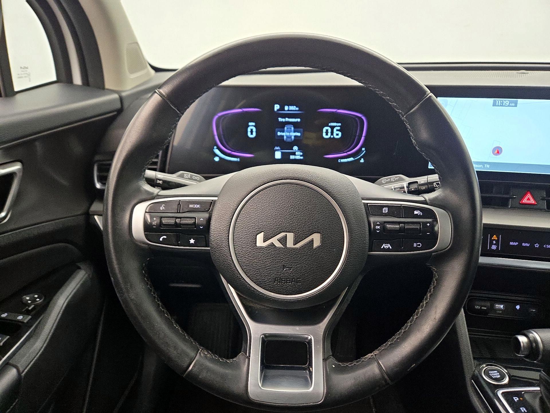 Thumbnail: 2023 Kia Sportage - 10