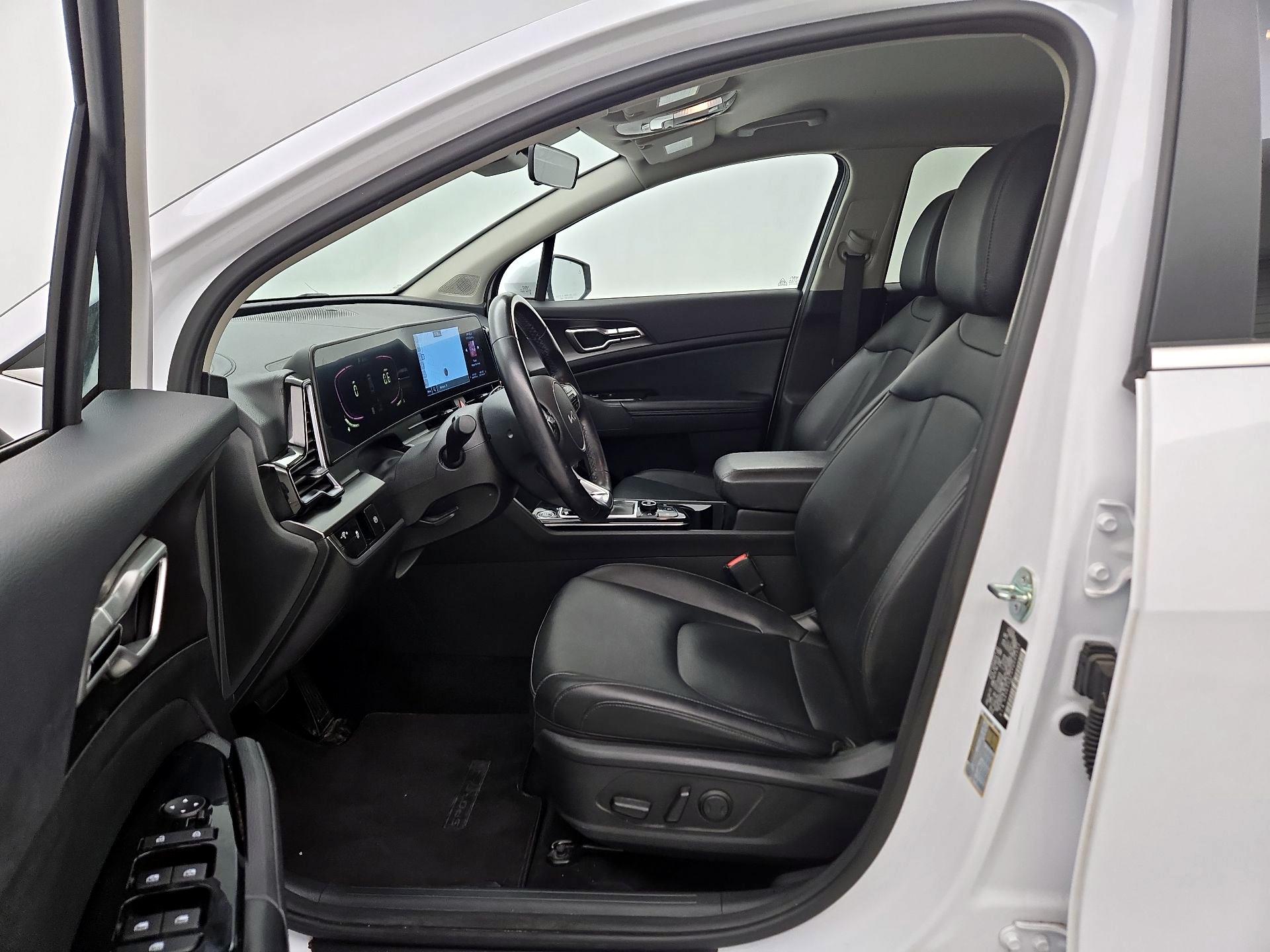 Thumbnail: 2023 Kia Sportage - 11