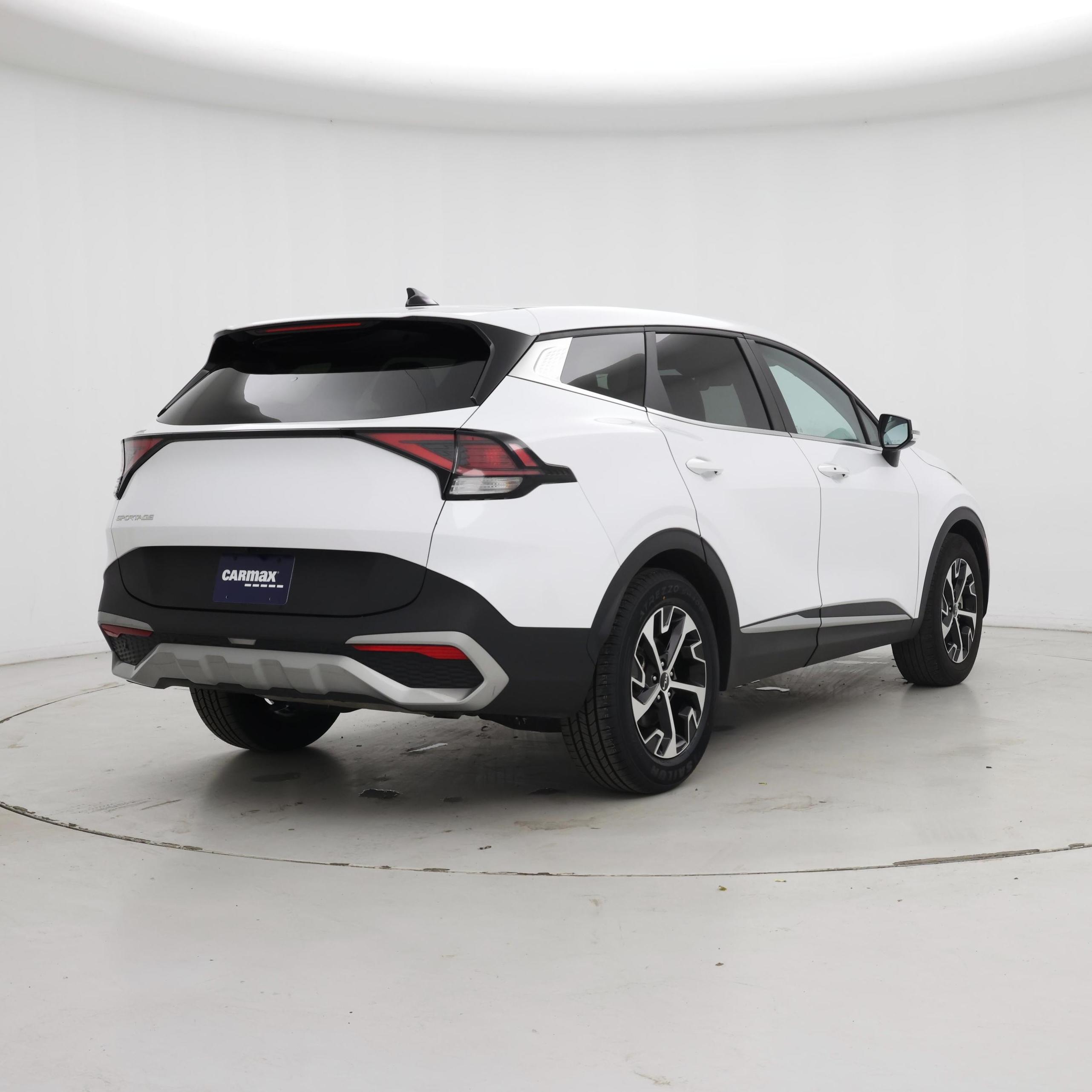 Thumbnail: 2023 Kia Sportage - 8