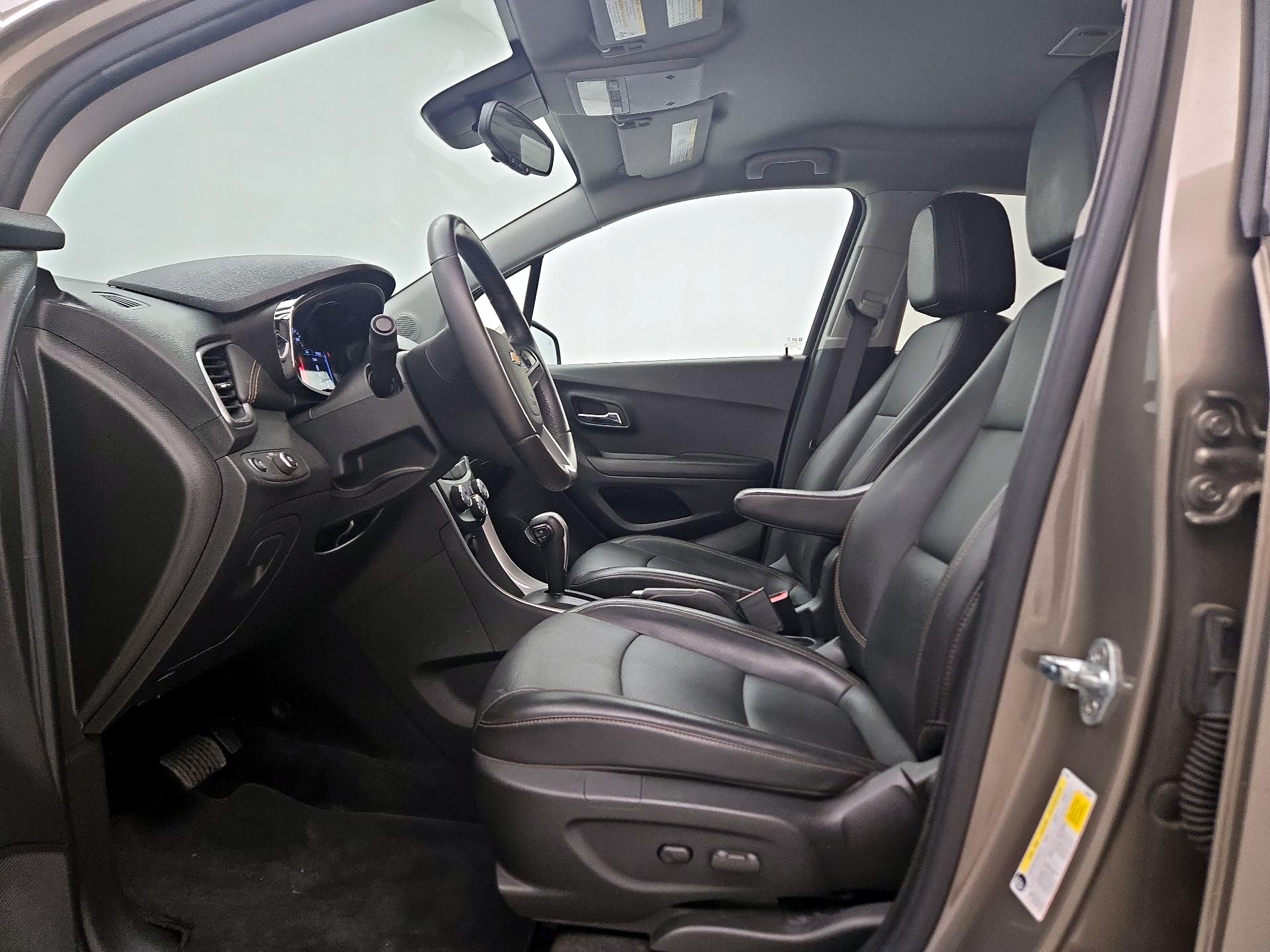 Thumbnail: 2021 Chevrolet Trax - 11