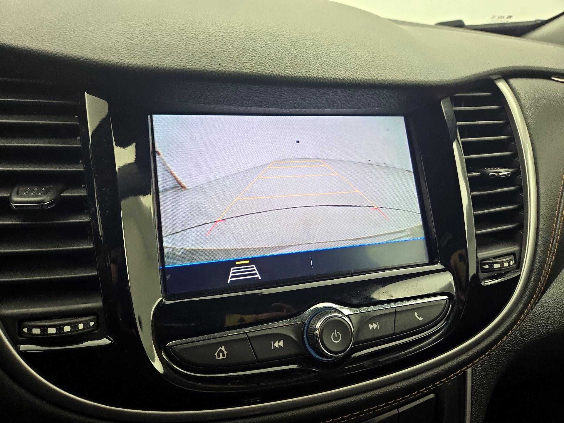 Thumbnail: 2021 Chevrolet Trax - 14