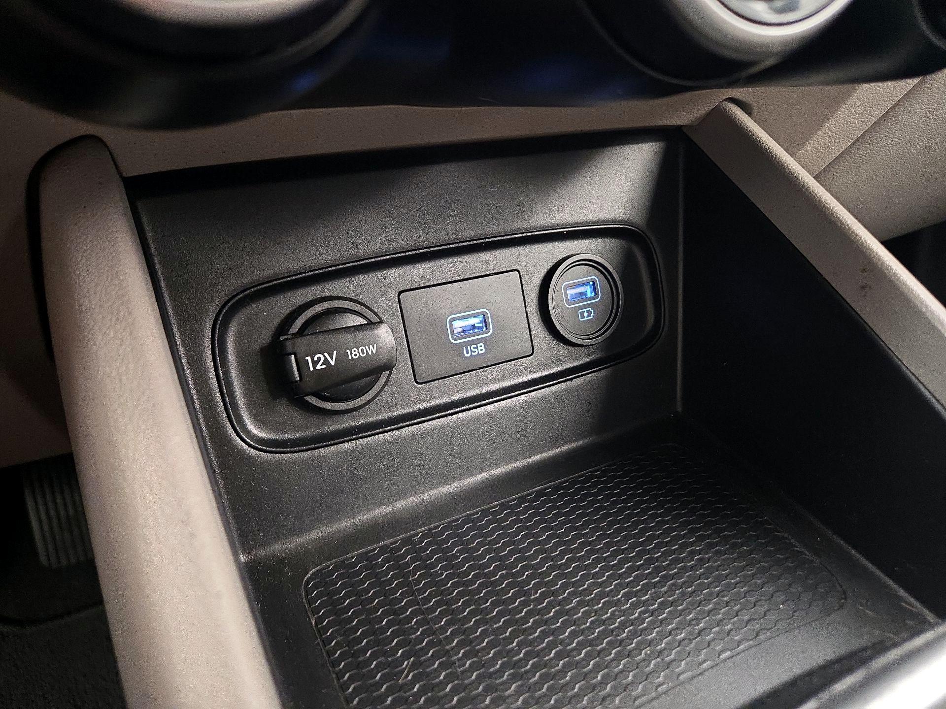 Thumbnail: 2020 Hyundai Venue - 18