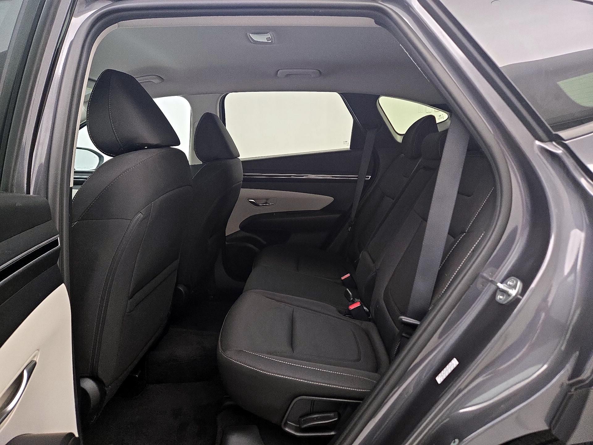 Thumbnail: 2023 Hyundai Tucson - 19